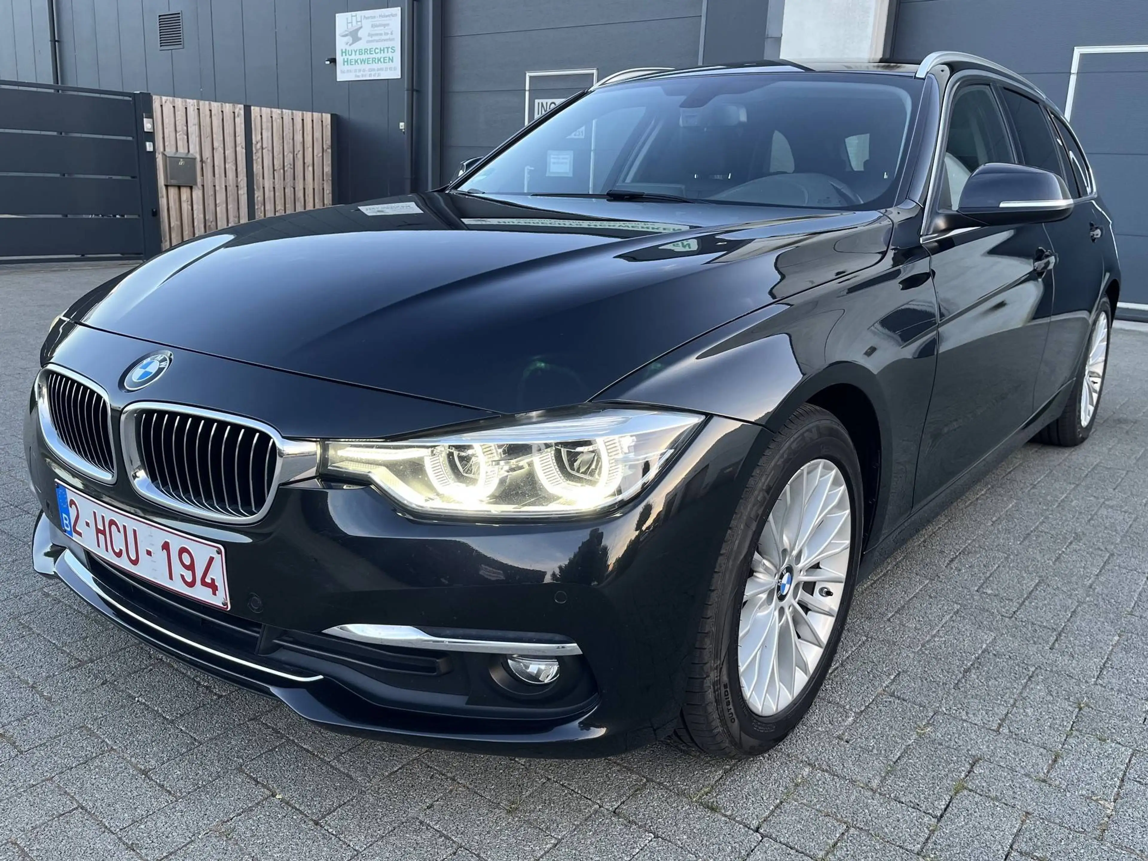 BMW 316 dA Touring Luxury Line*GPS Prof.*Leder*ZVW*Zeer net! — photo 2