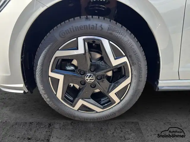 Volkswagen Polo view 12