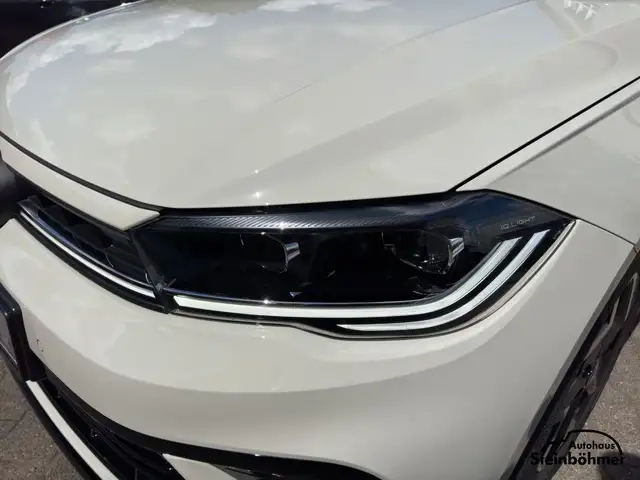 Volkswagen Polo view 11