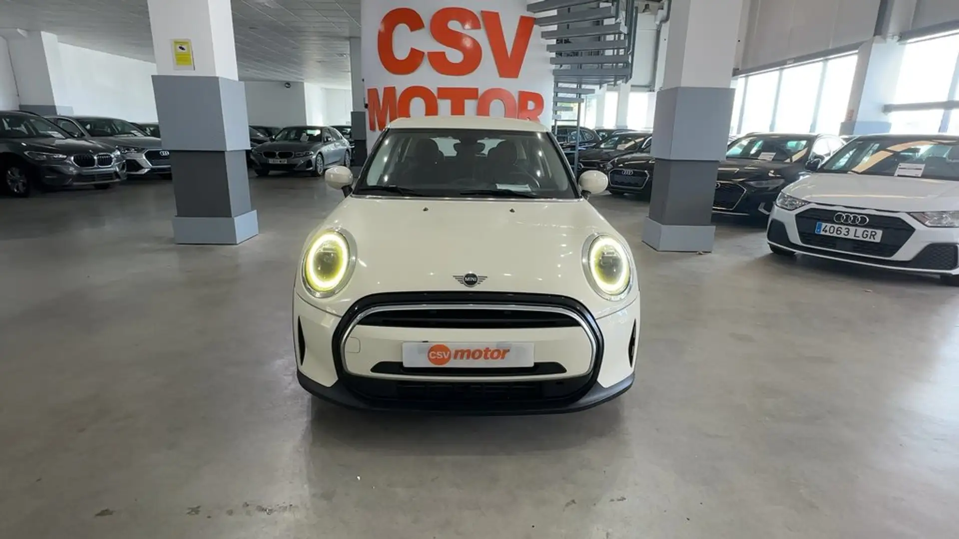 MINI Cooper 5 PUERTAS - 2