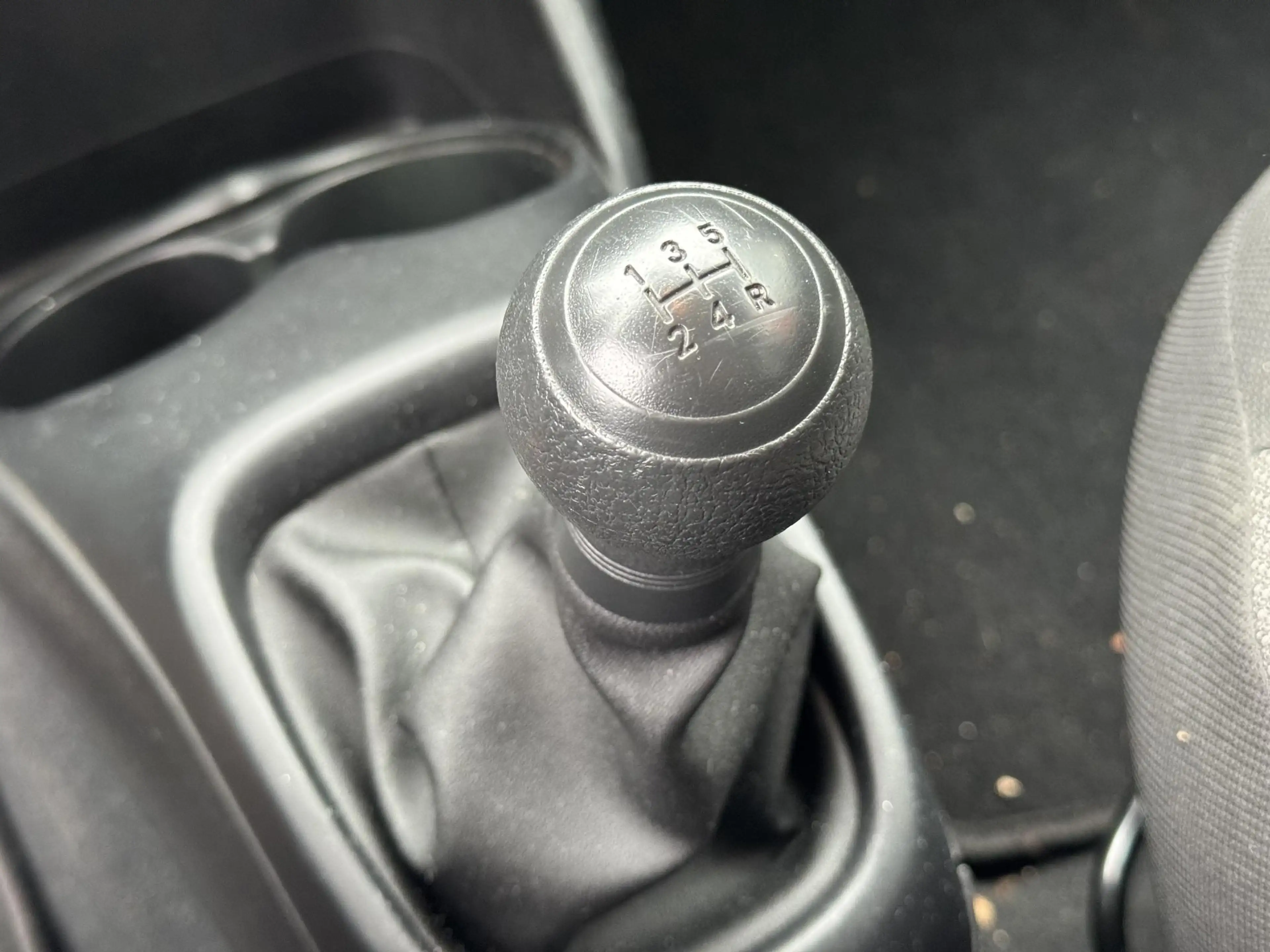 Toyota Aygo 1.0 VVT-i x-fun TREKHAAK AIRCO NL-AUTO — photo 11