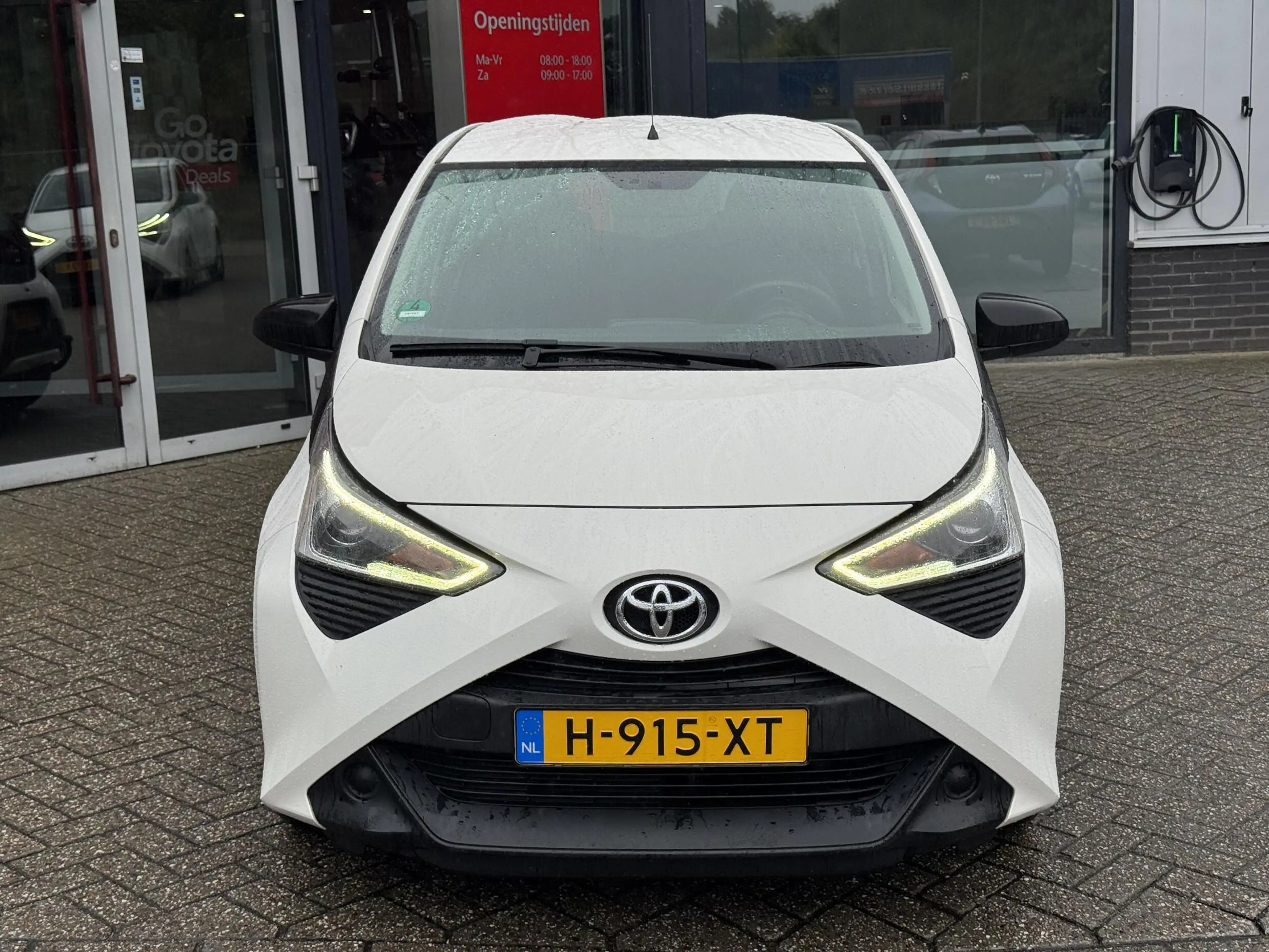 Toyota Aygo 1.0 VVT-i x-fun TREKHAAK AIRCO NL-AUTO — photo 13