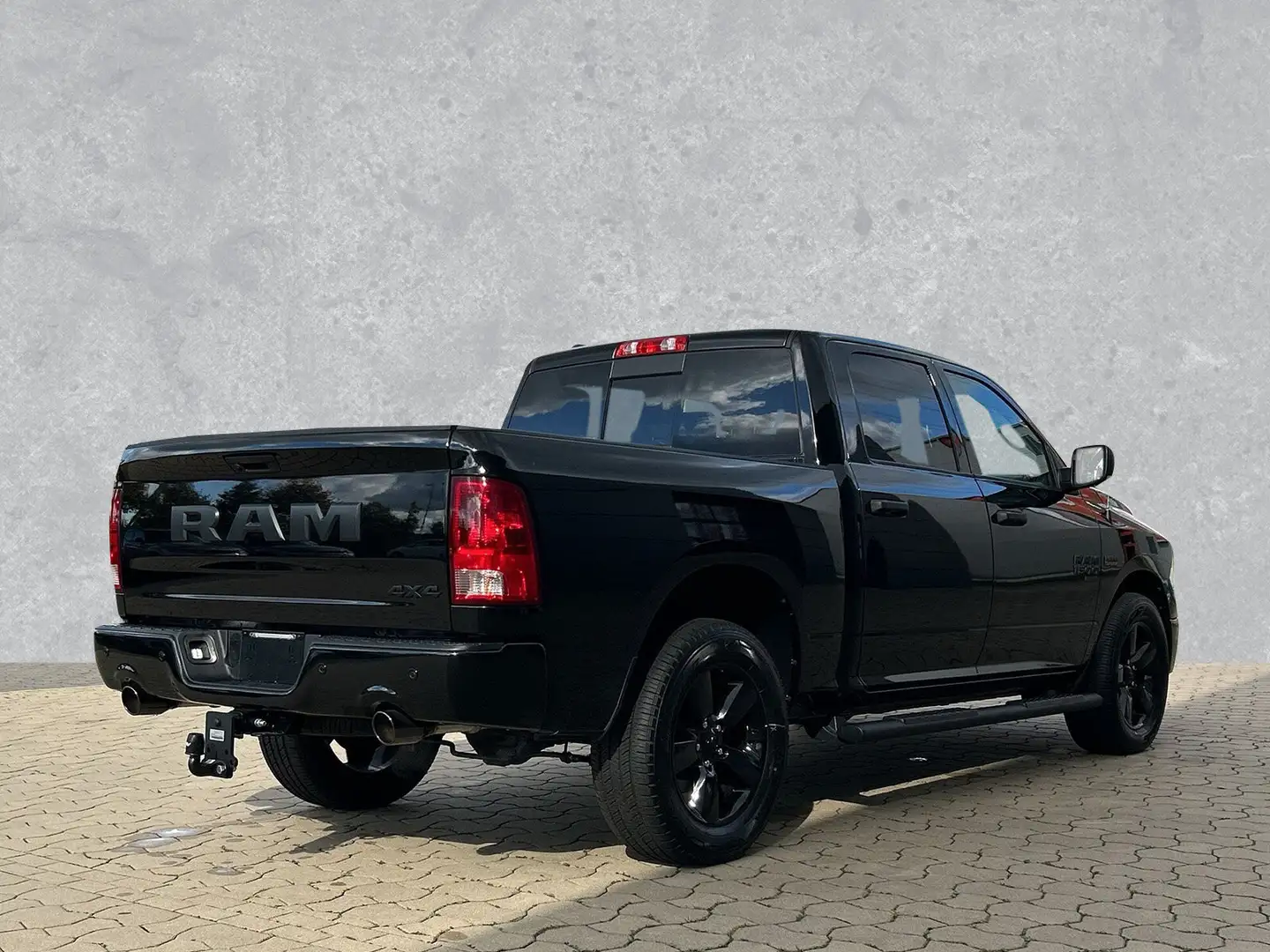 Dodge RAM RAM 1500 V8 Hemi Classic Black *20"*4WD*Alpine* Schwarz - 2