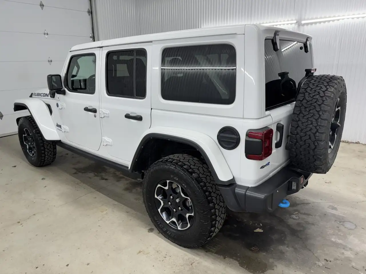Jeep Wrangler photo Jeep Wrangler
