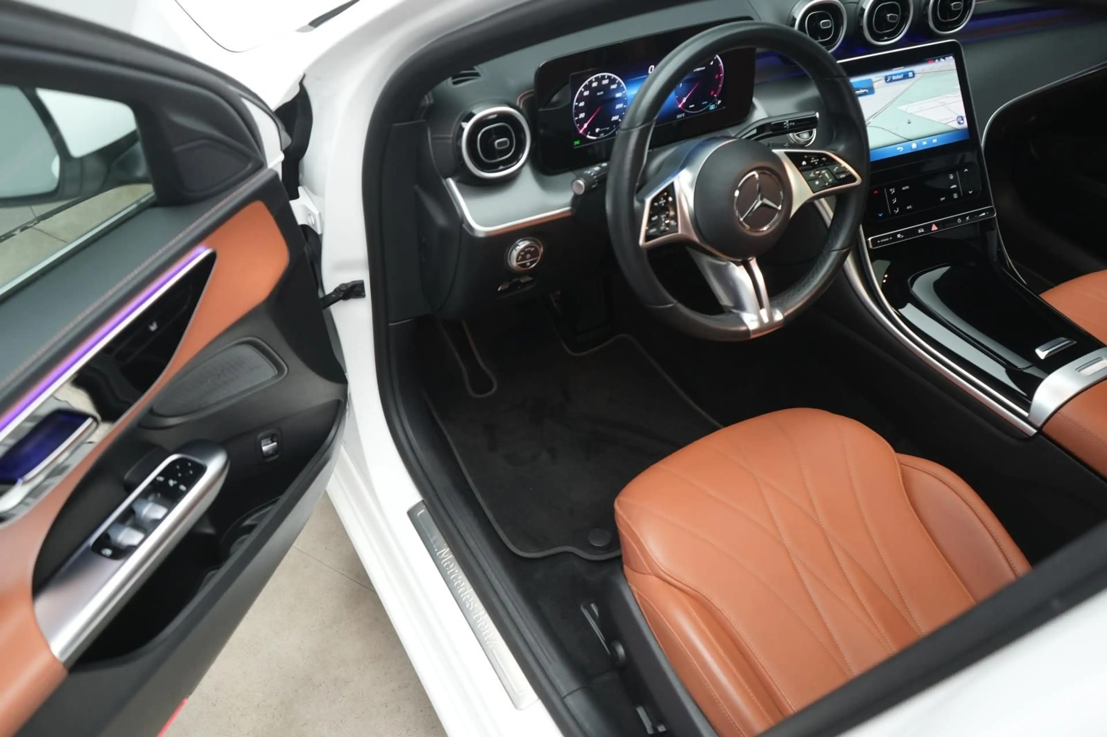 Mercedes-Benz C 220 d 9G-Tronic 4Matic Avantgarde — photo 14
