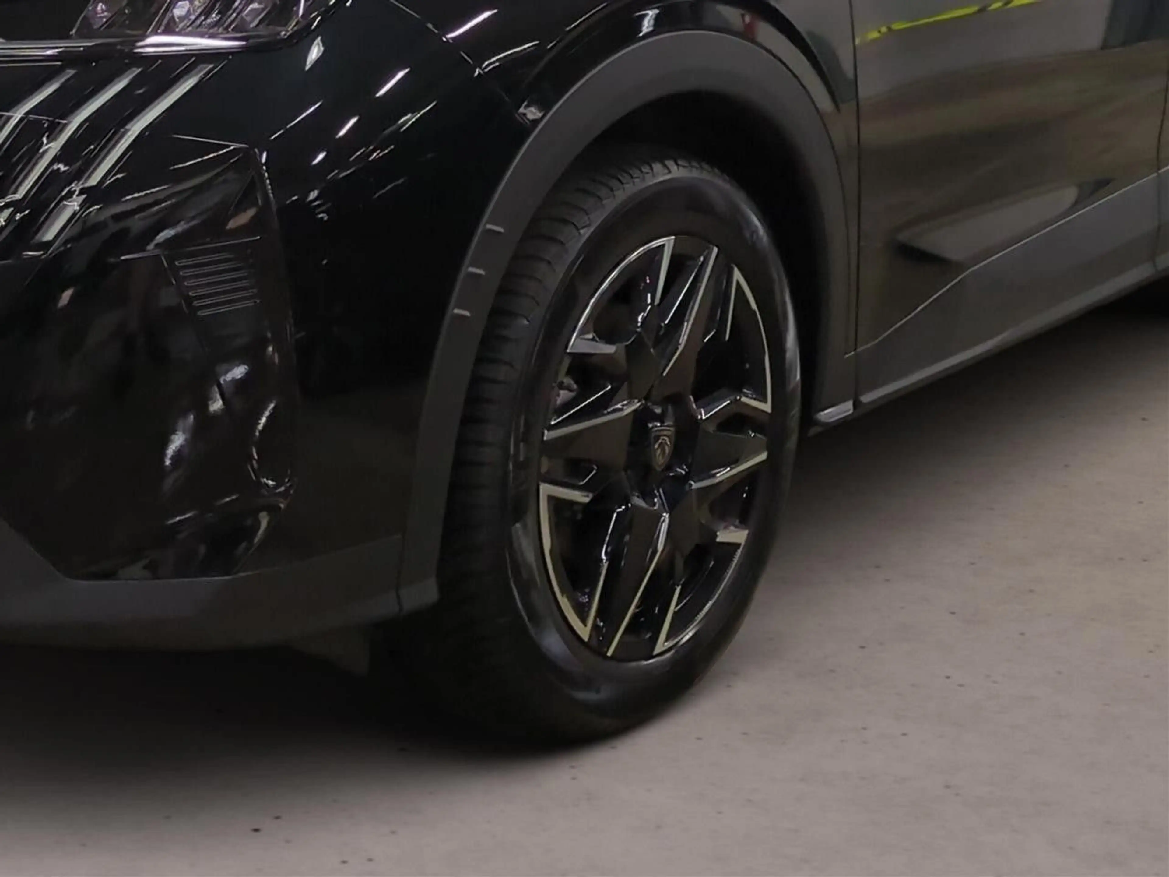 Peugeot 5008 ALLURE HYBRID DSC6 145PS *KAMERA* — photo 14