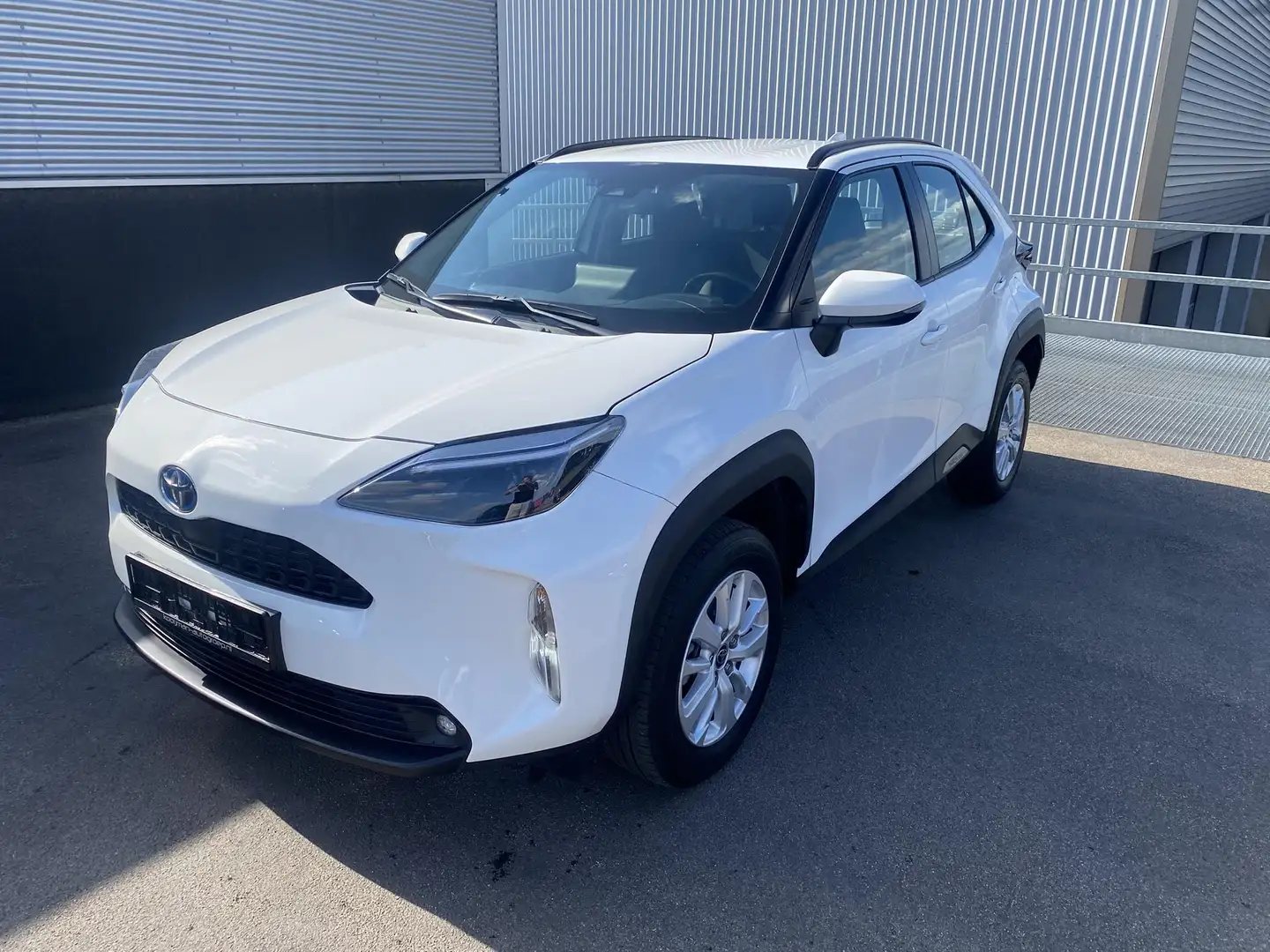Toyota Yaris Cross 1.5 Hybrid 115 Active Achteruitrij camera, navigat Wit - 2