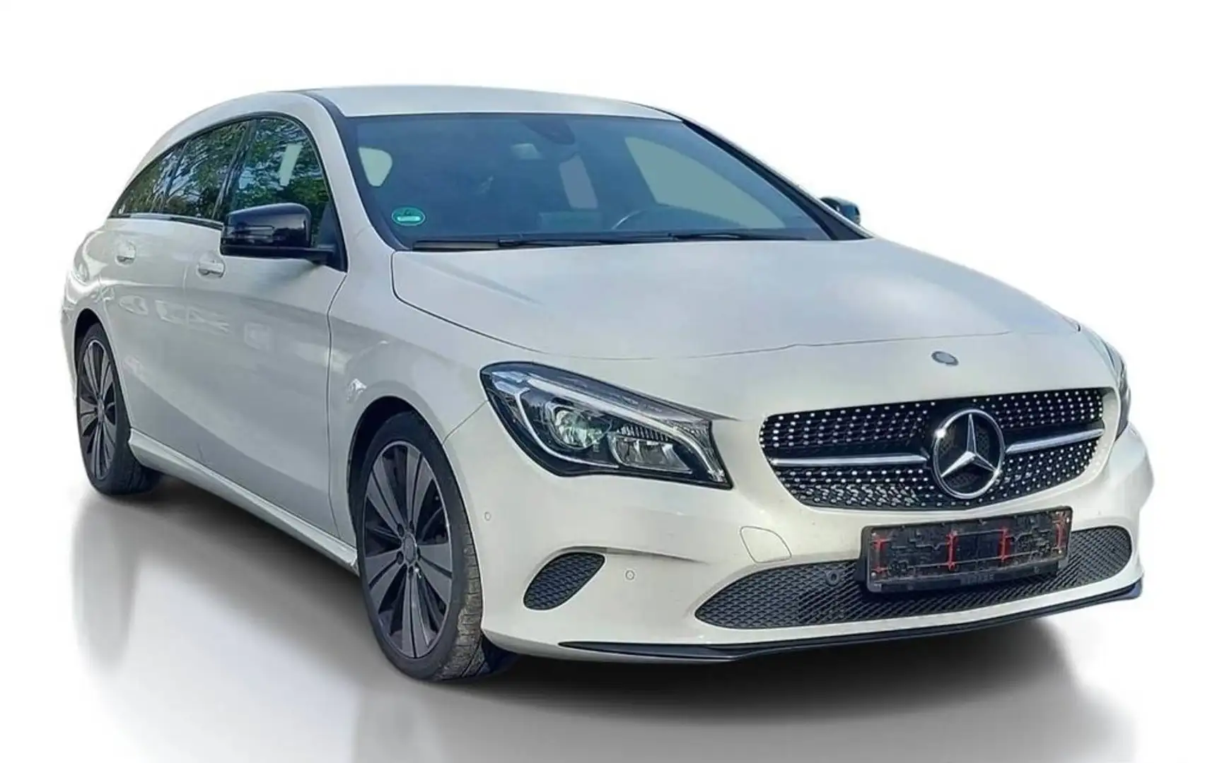 Mercedes-Benz CLA 180 Shooting Brake Blanco - 2