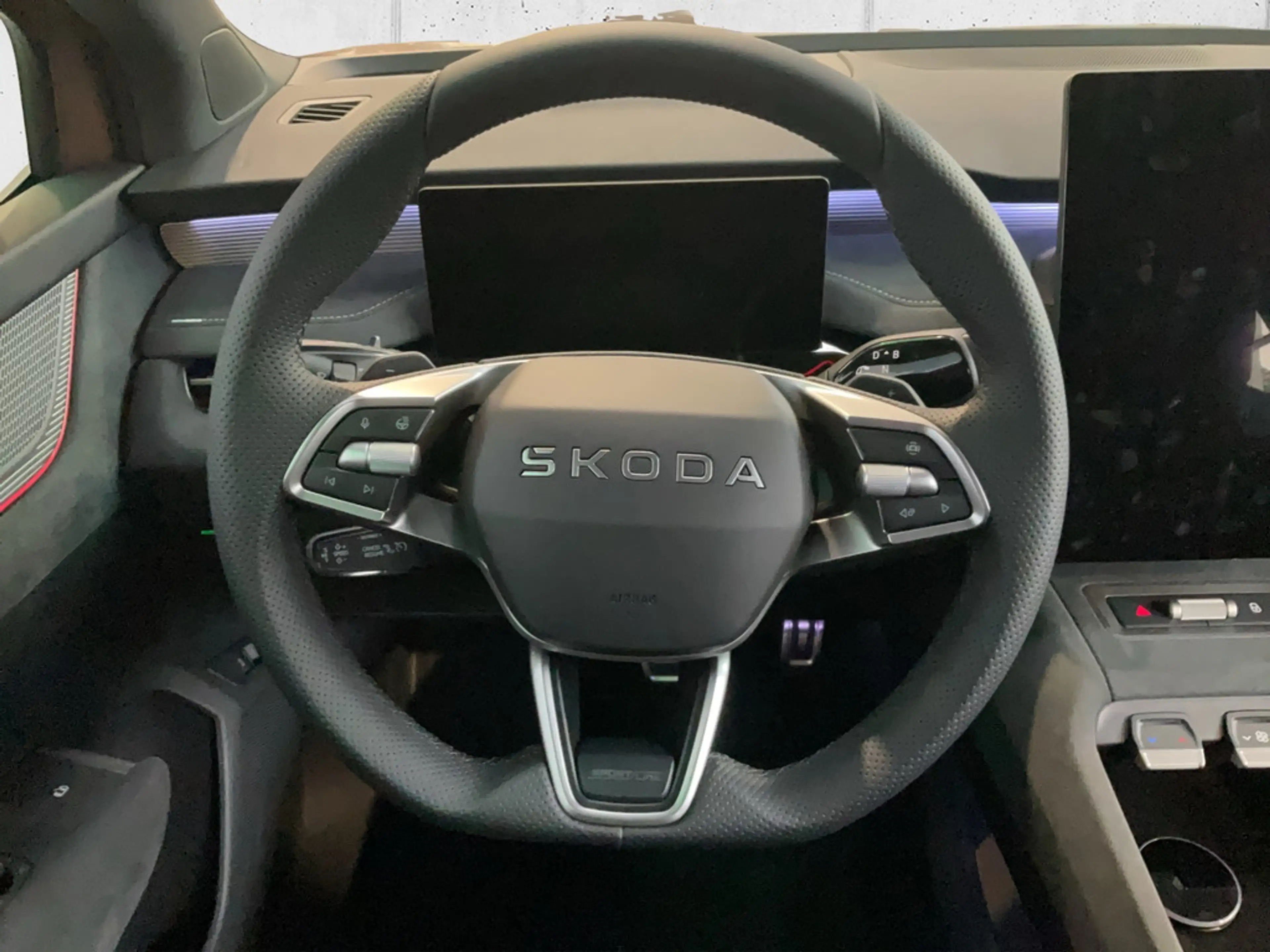 Skoda Peaq 90x Sportline ACC LED 7-SITZER NAVI AHK — photo 13