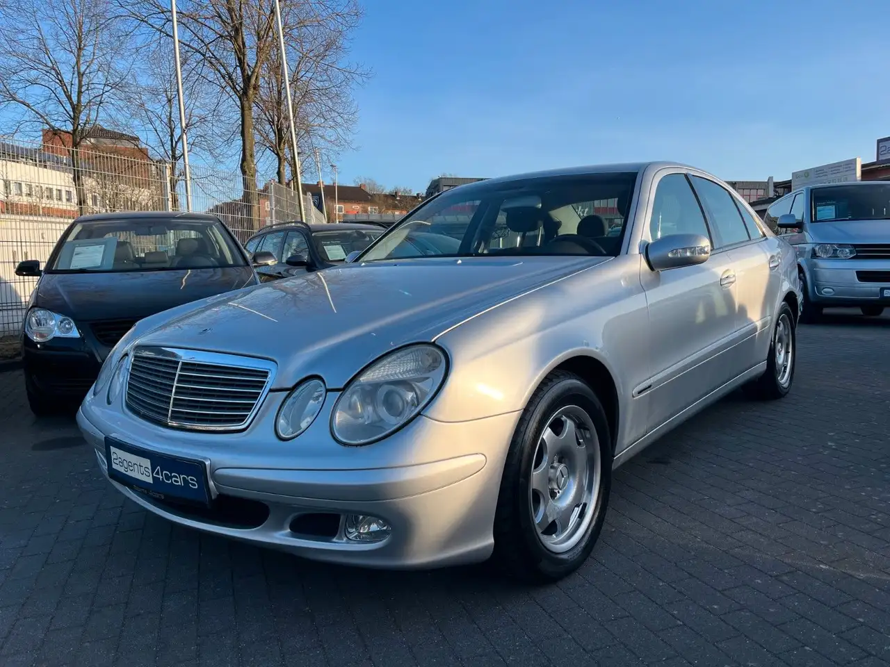 Mercedes-Benz E 220