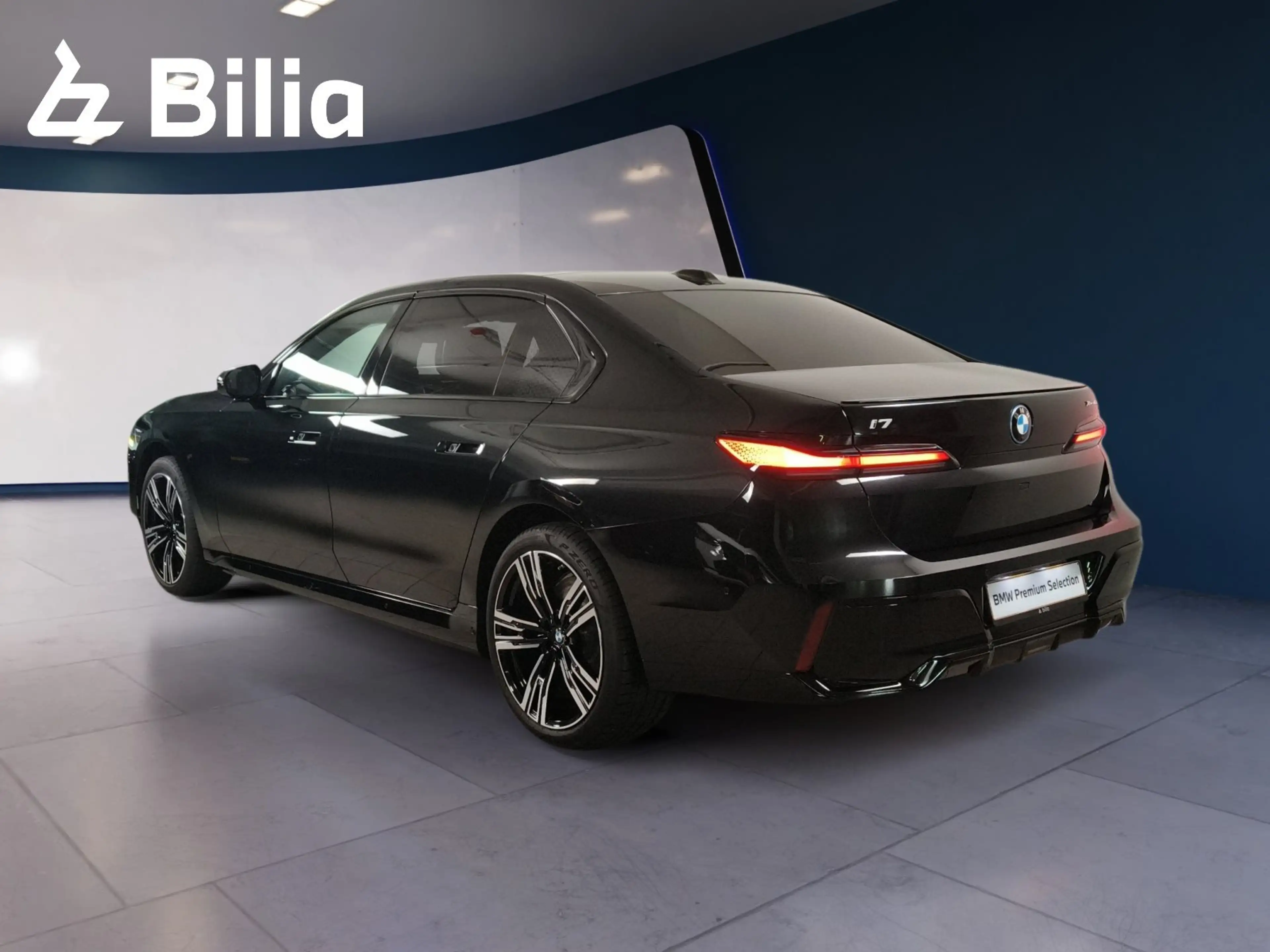 BMW i7 xDrive60 M Sportpaket DAB Aktivlenkung RFK — photo 4
