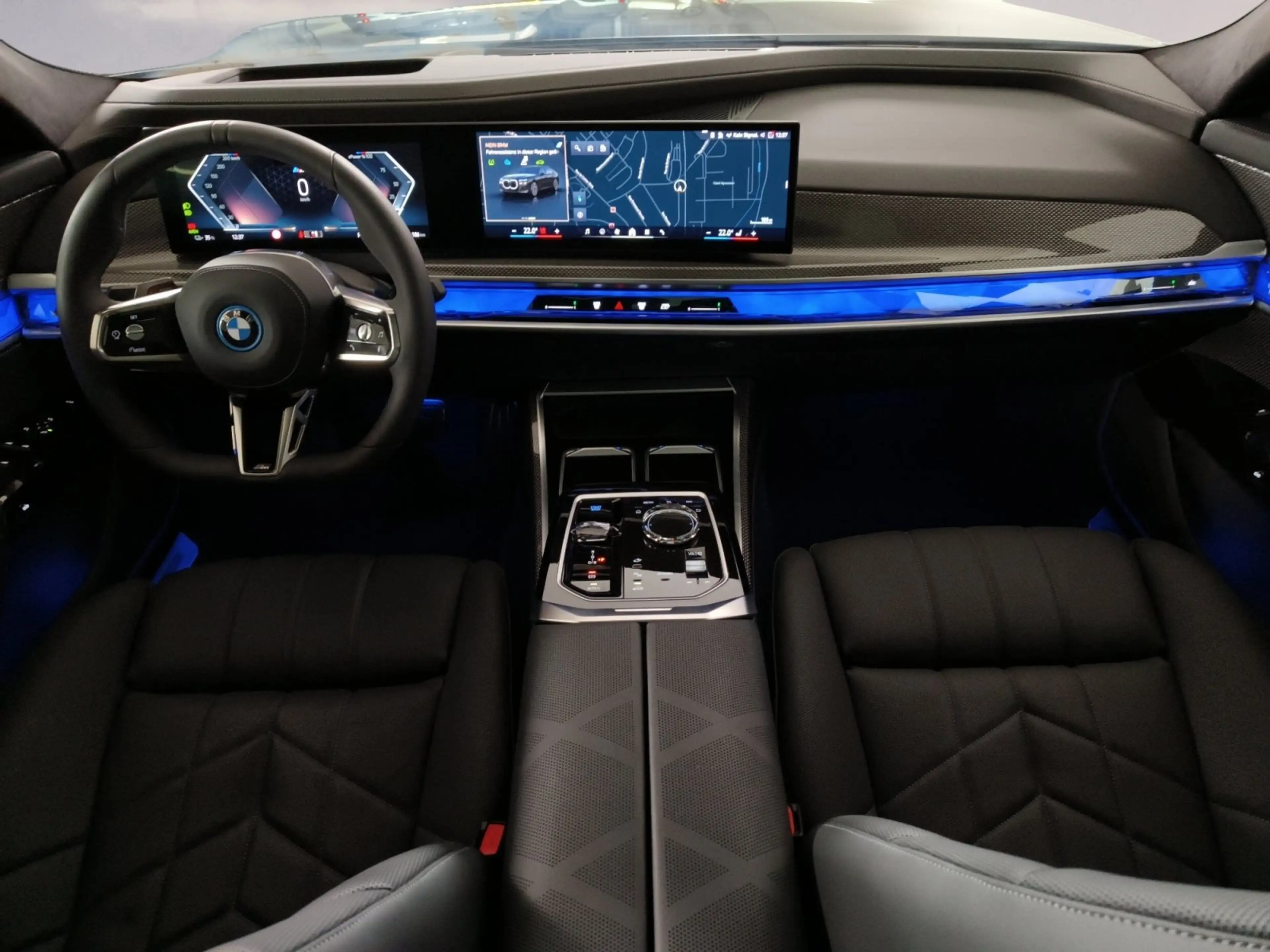 BMW i7 xDrive60 M Sportpaket DAB Aktivlenkung RFK — photo 5