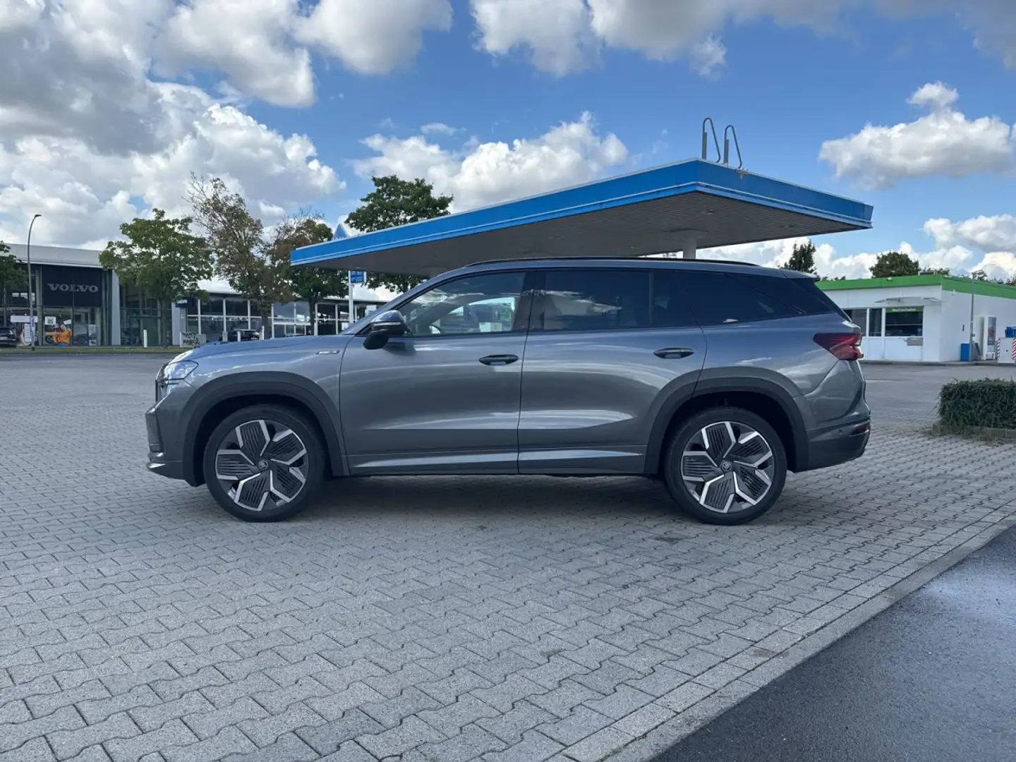 Skoda Kodiaq 2.0 TDI Sportline *Navi *Head-UP* Klima Navi Gris - 2