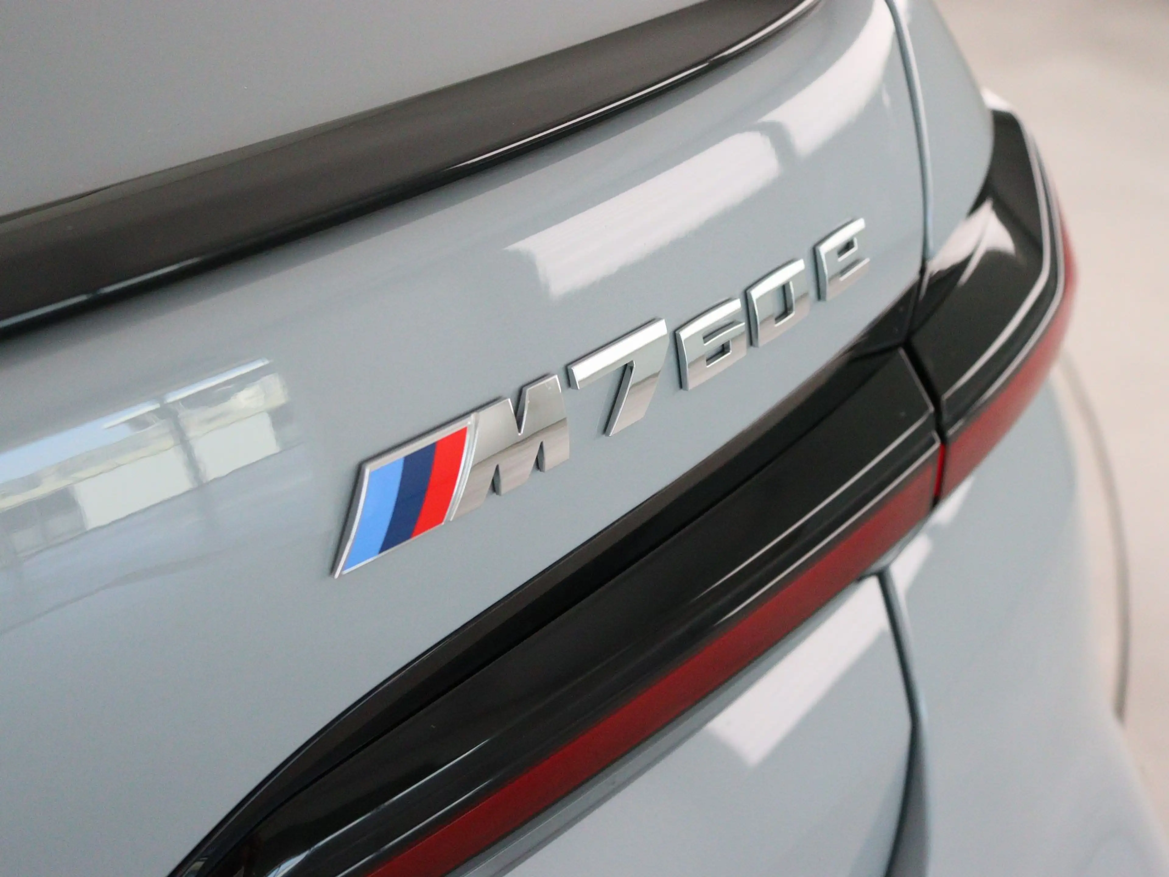 BMW 760 7 Serie M760e xDrive — photo 15