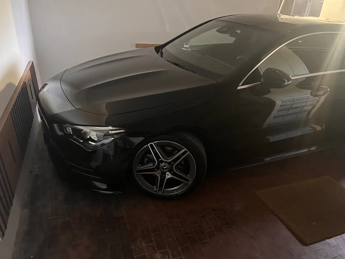 Mercedes-Benz CLA 180 Shooting Brake d Premium auto - 2