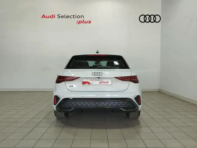 Audi A3 view 5