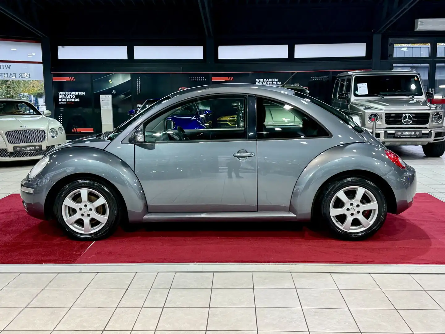 Volkswagen New Beetle 2.0 Exclusive-Paket SITZHEIZUNG KLIMA Grau - 2