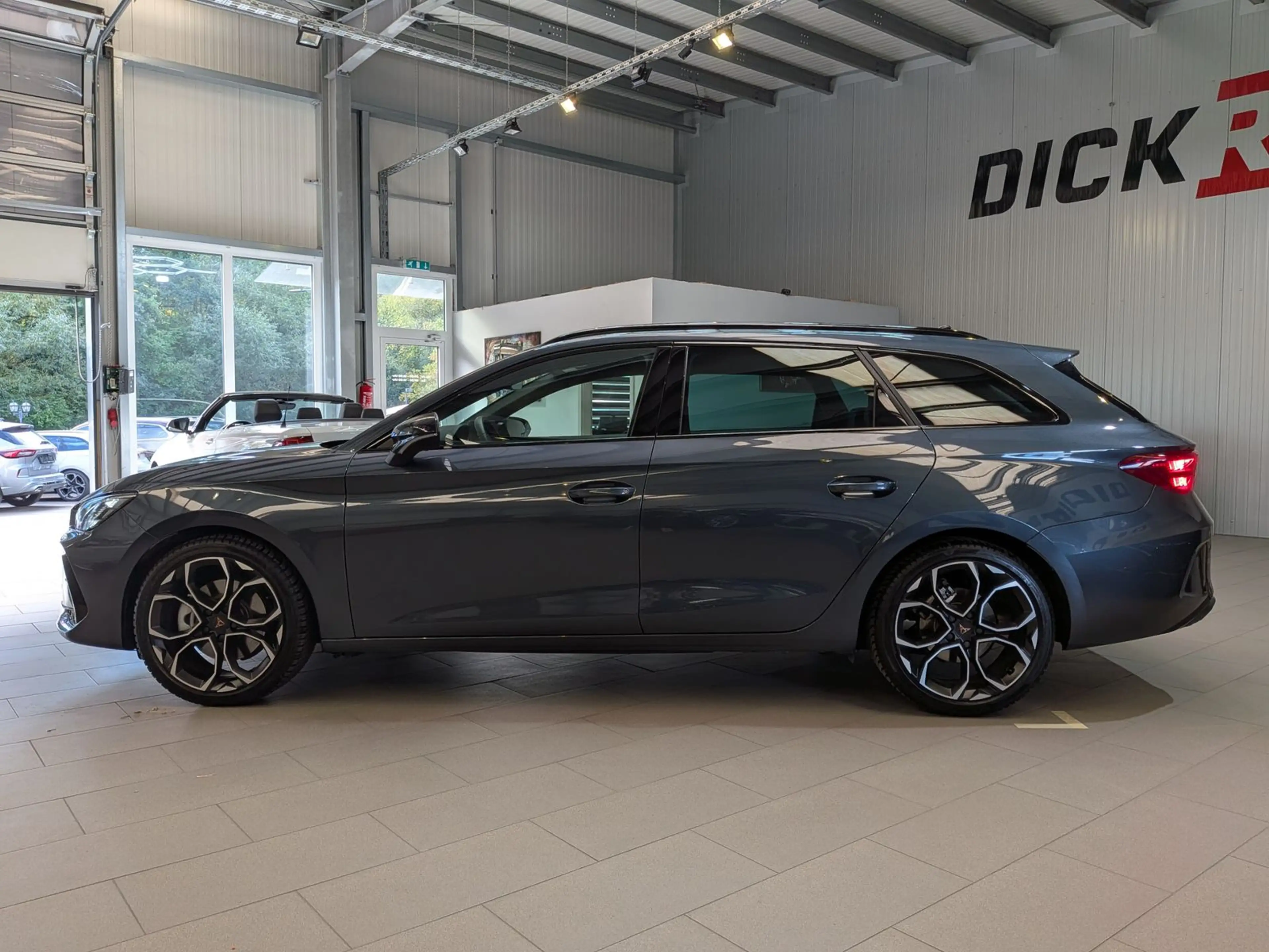 CUPRA Leon 2.0 TDI DSG AHK*DYNAMICA*EDGE*LED*5JGARANT. — photo 7