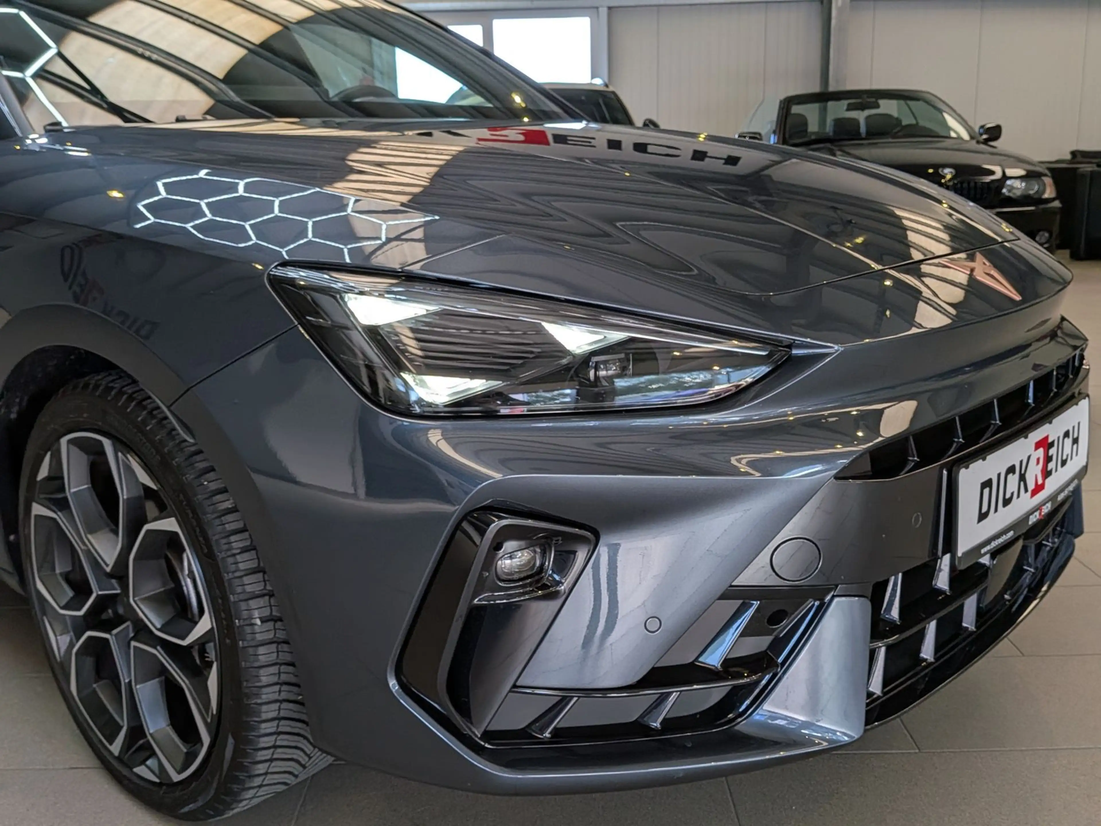 CUPRA Leon 2.0 TDI DSG AHK*DYNAMICA*EDGE*LED*5JGARANT. — photo 10
