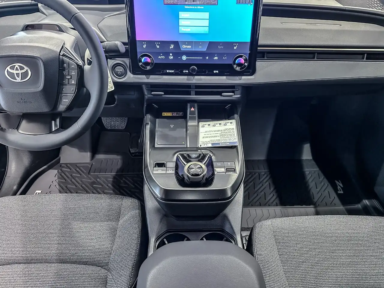 Toyota bZ снимка Toyota bZ