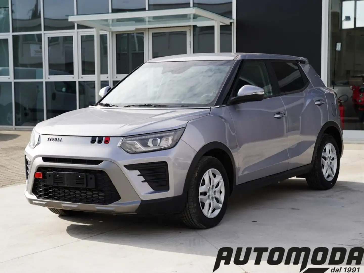 SsangYong Tivoli 1.5 GDI Turbo 135 CV GPL Gris - 1