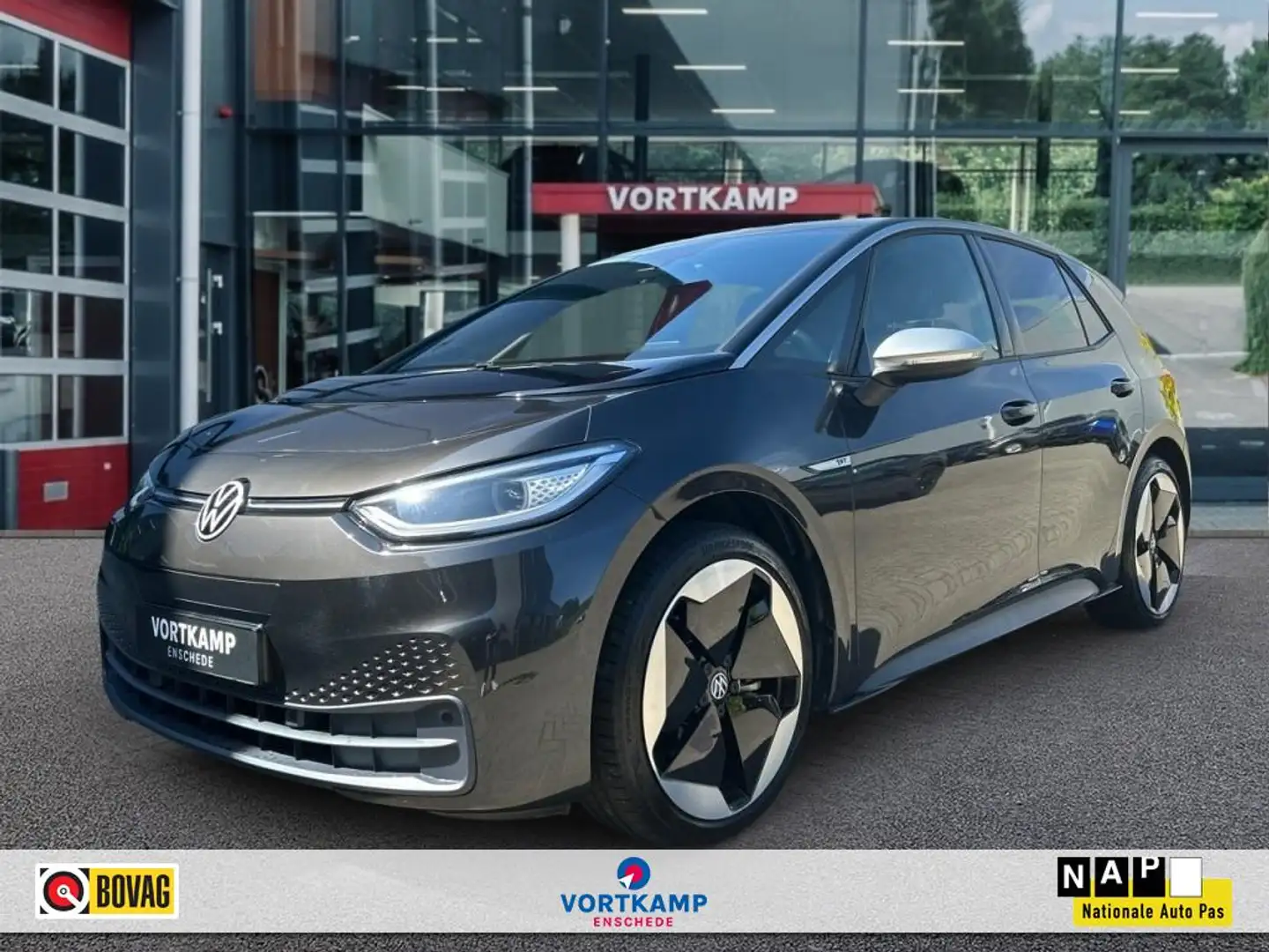 Volkswagen ID.3 1 ST MAX 58 KWH PANO-DAK/IQ-LIGHTS/CAMERA/ACC/HUD Grijs - 1