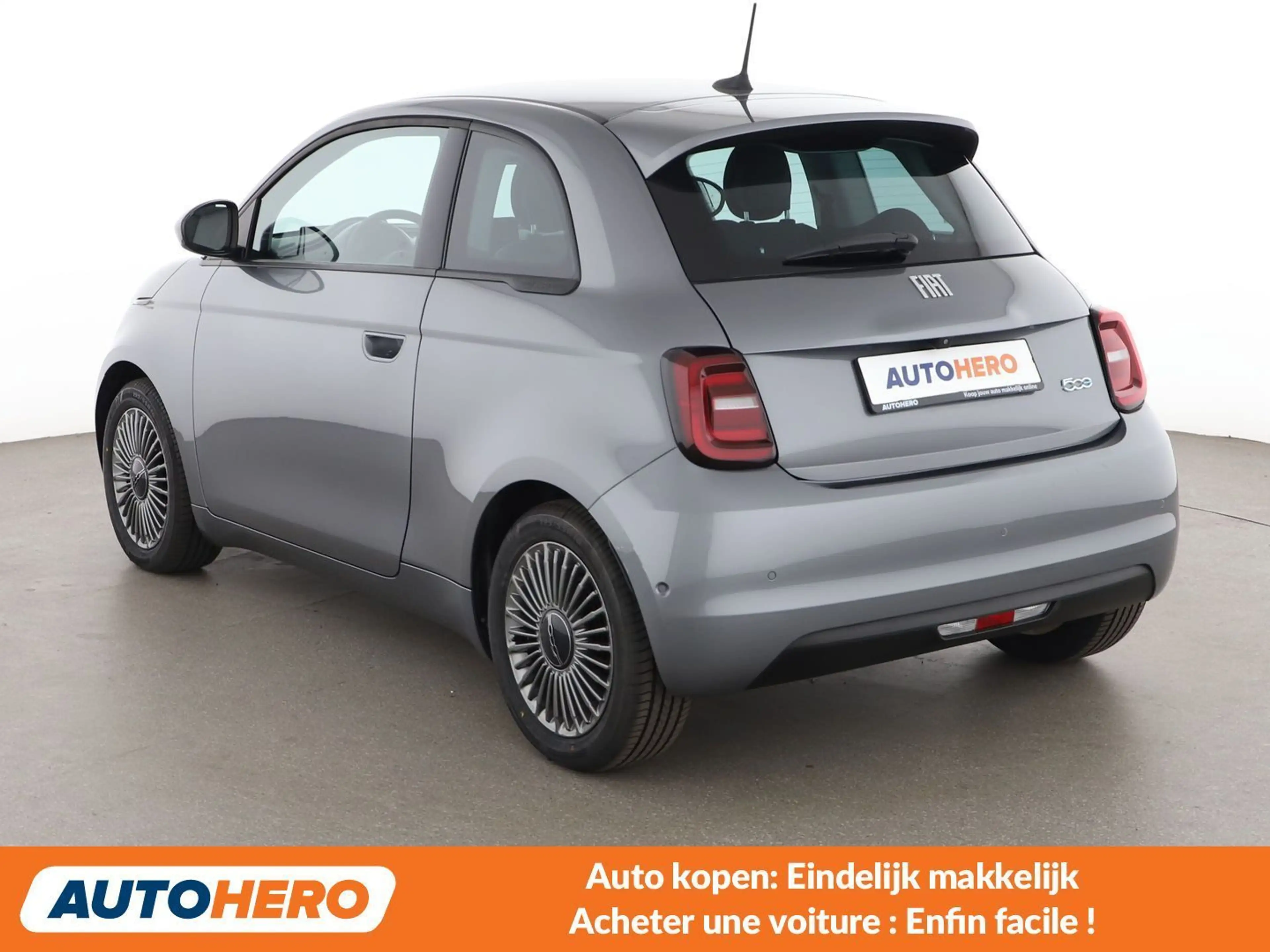 Fiat 500e electric drive 87 kW Icon — photo 4