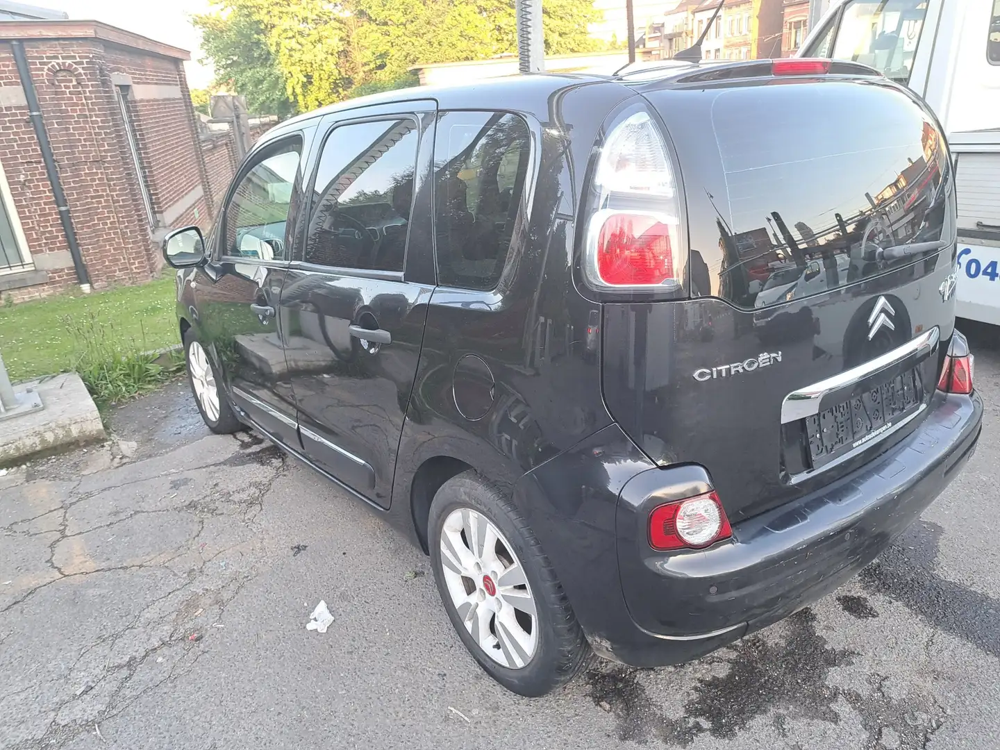 Citroen C3 Picasso 1.4i Attraction - 2