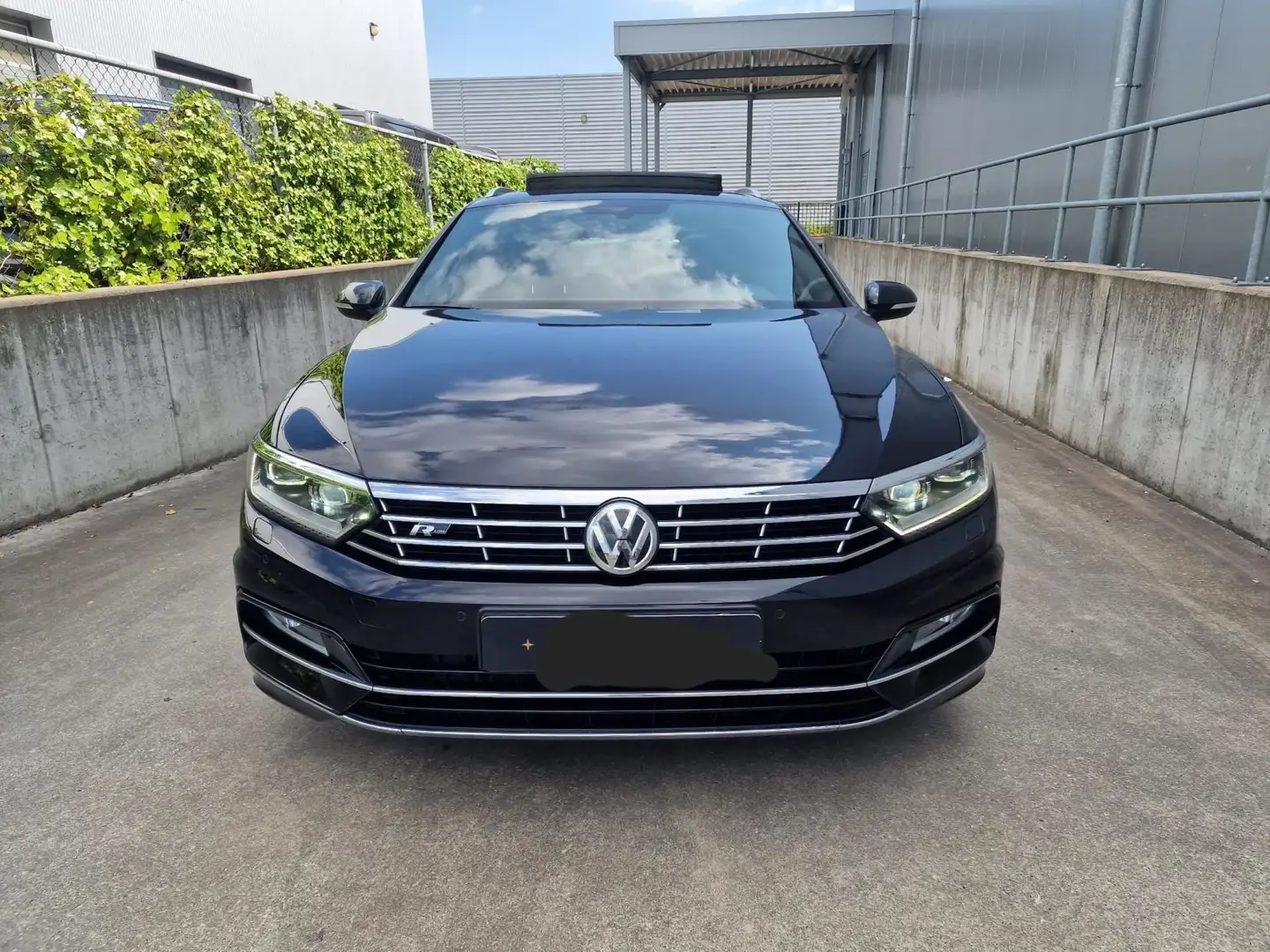 Volkswagen Passat 2.0 TSİ 4 Motion, High-line, R-Line Zwart - 1