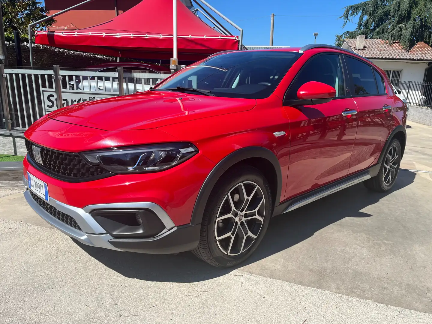 Fiat Tipo 5 porte Cross 1.6 mjt 130 cv Rosso - 1
