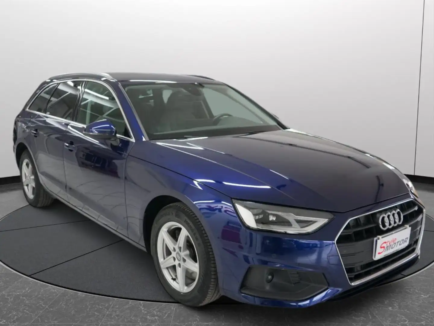 Audi A4 Avant 35 TDI Str. Advantage Full Uniprop. Tagliand Azul - 2
