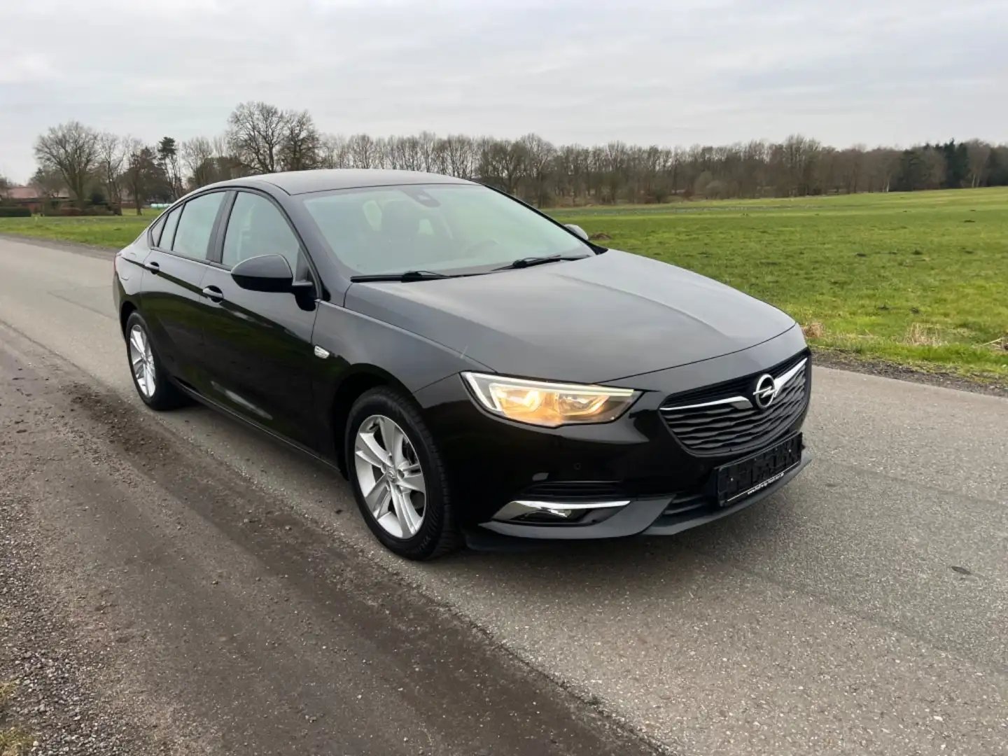 Opel Insignia B 1,5 Grand Sport Edition Schwarz - 2