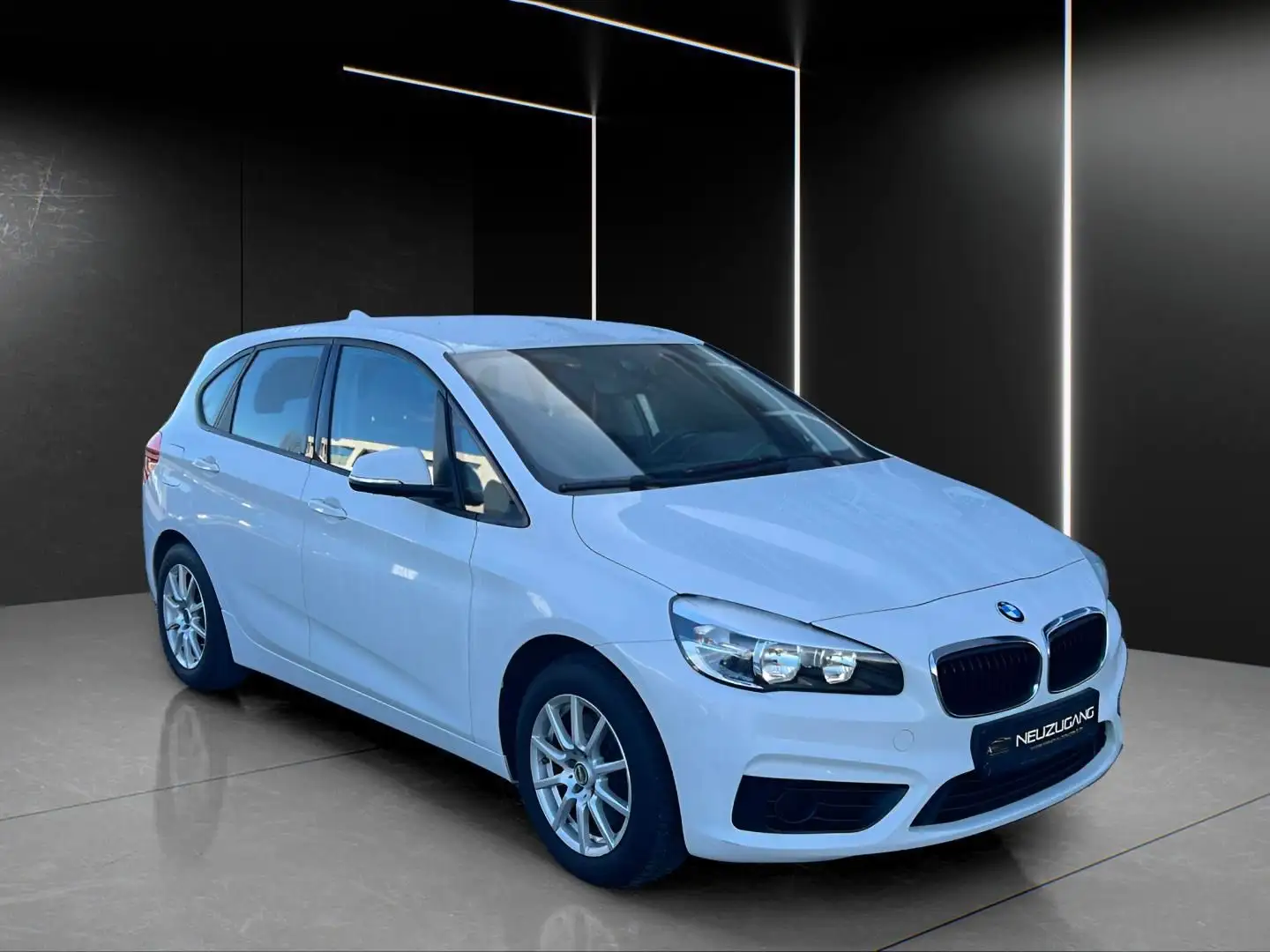 BMW 218 2 Active Tourer 218i *Anhängerkpl*Euro6*Park Weiß - 1