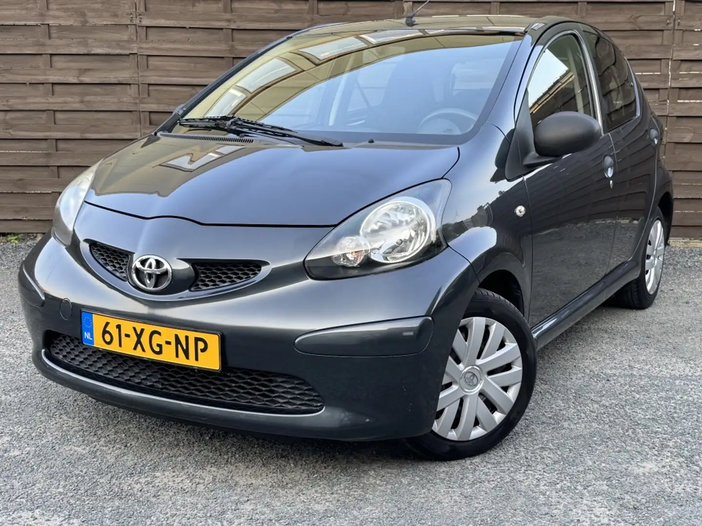 Toyota Aygo 1.0-12V / Nieuwe APK / 100% Onderhouden Grijs - 1