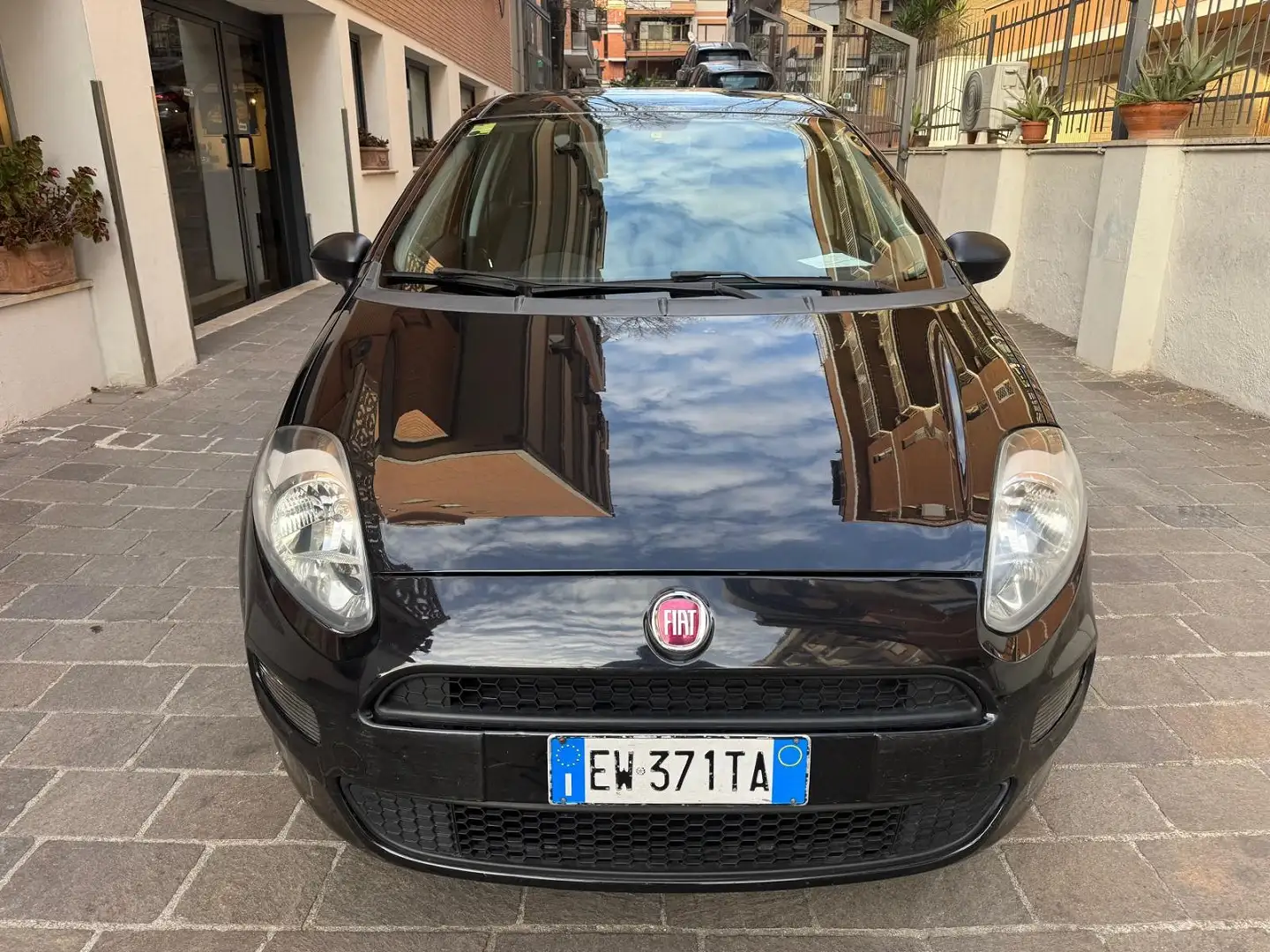 Fiat Punto FIAT Punto 1.3 MJT II 75CV 5 porte Lounge Schwarz - 2
