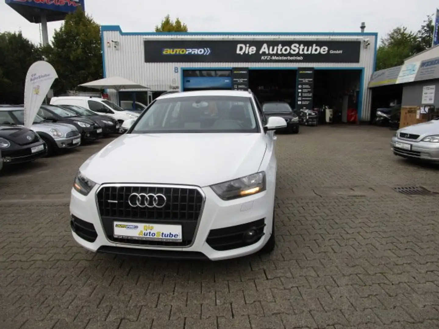Audi Q3 2.0 TDI quattro AHK|Bluetooth|Navi|Tempo|Klima|PDC Weiß - 1