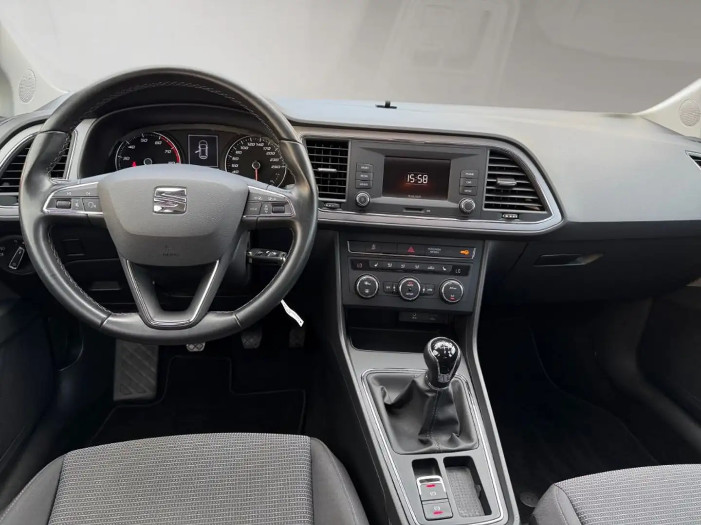 SEAT Leon 1.4 TSI Start&Stop Style *AHK*Sitzheizung Grijs - 2
