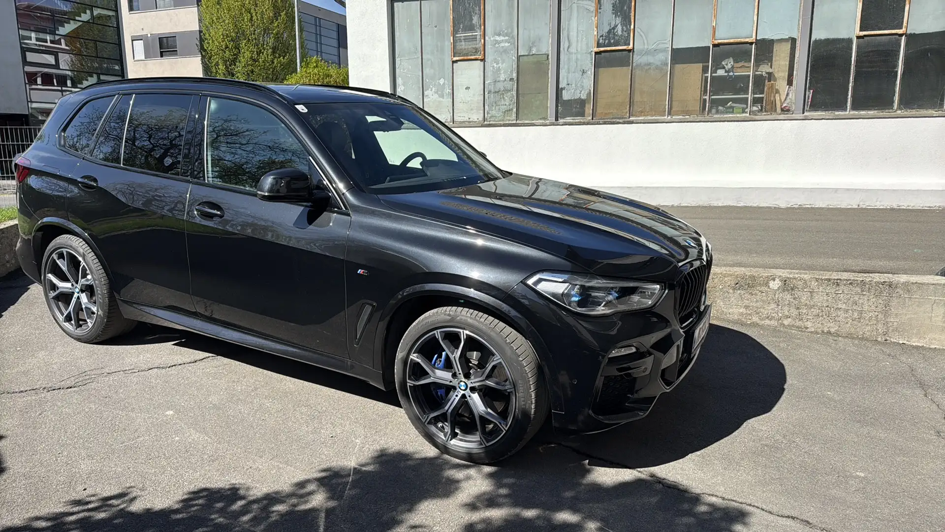 BMW X5 xDrive 45 e M Sport Schwarz - 2