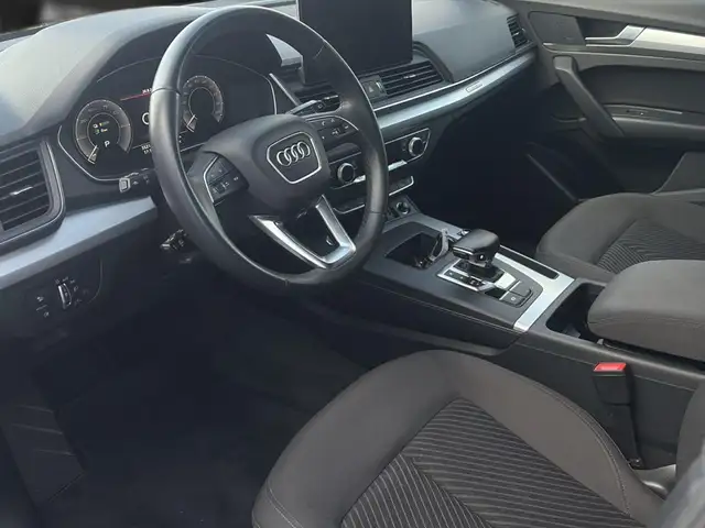 Audi Q5 view 15