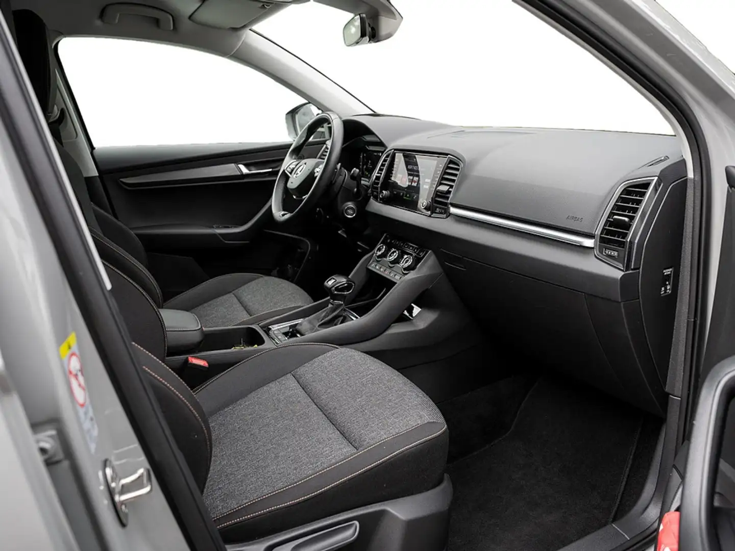 Skoda Karoq 2.0 TDI 4x4 LED AHK NAVI ACC KAM Grau - 2