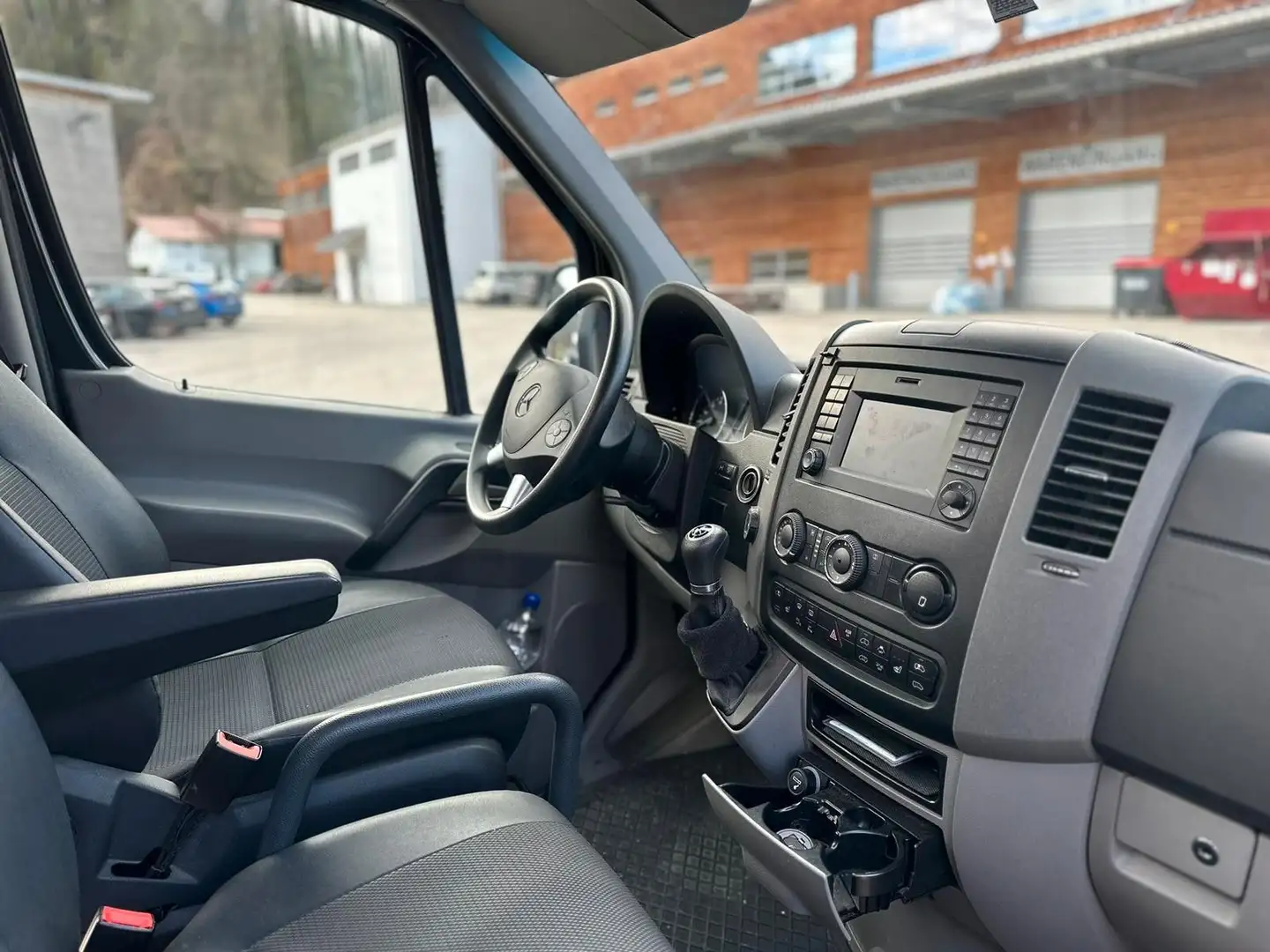 Mercedes-Benz Sprinter II Kasten 319 CDI 4X4 Zwart - 1