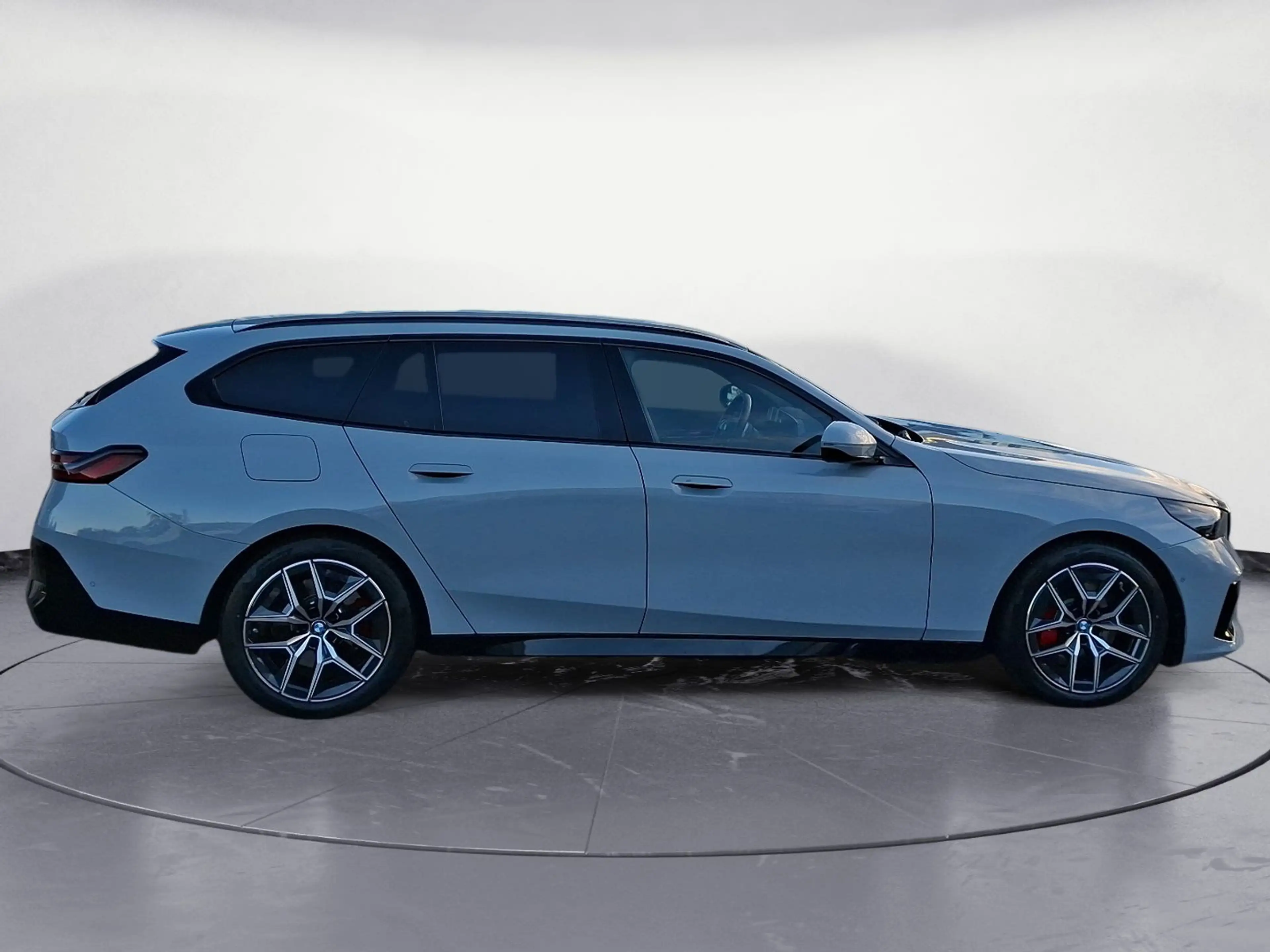 BMW 540 d xDrive Touring M SPORT PRO AHK Parking Assi — photo 7