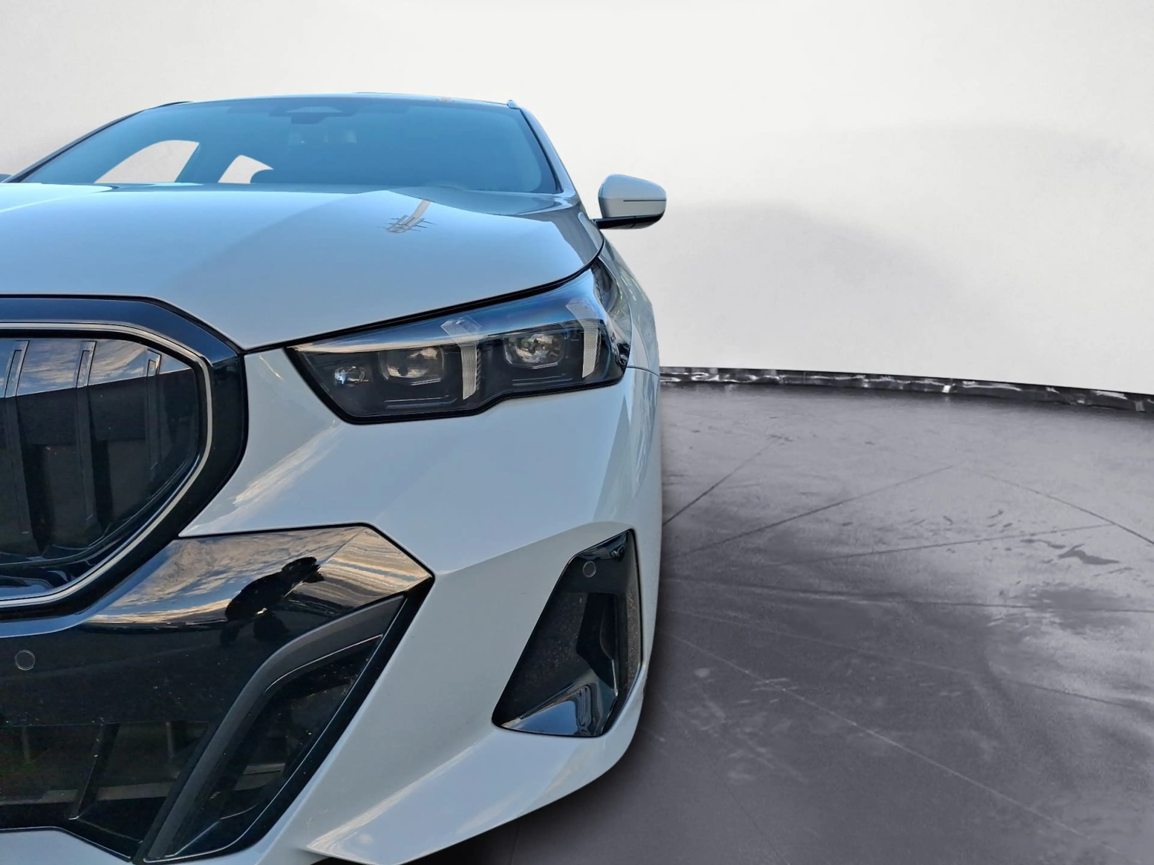 BMW 540 d xDrive Touring M SPORT PRO AHK Parking Assi — photo 11