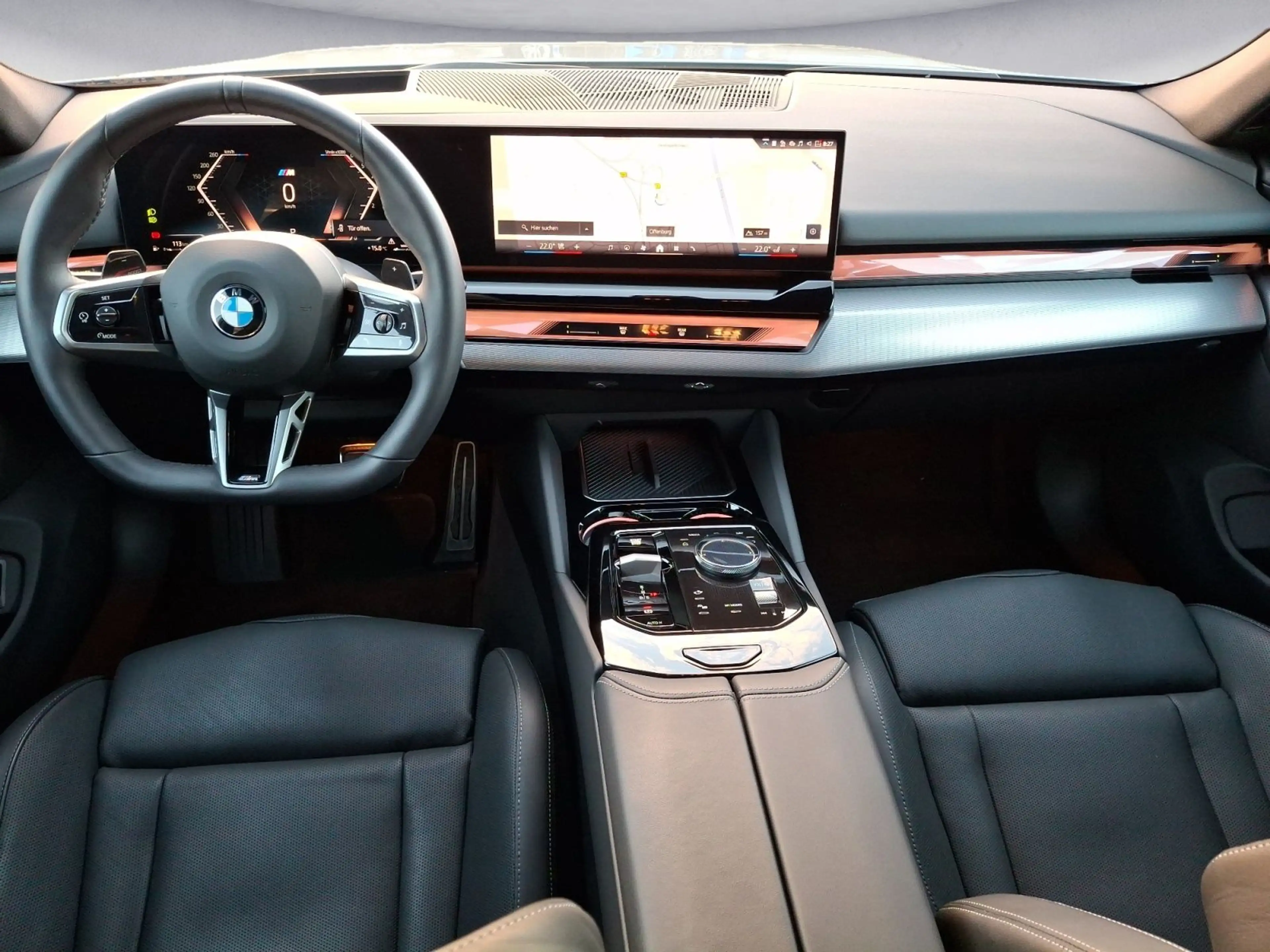 BMW 540 d xDrive Touring M SPORT PRO AHK Parking Assi — photo 14