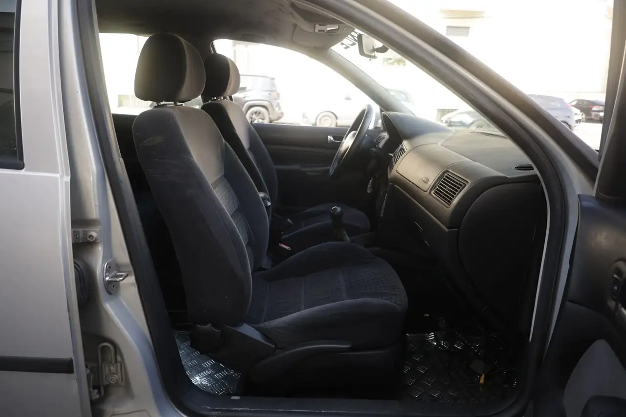 Volkswagen Golf 1.6 cat 5 porte Highline, foto 10
