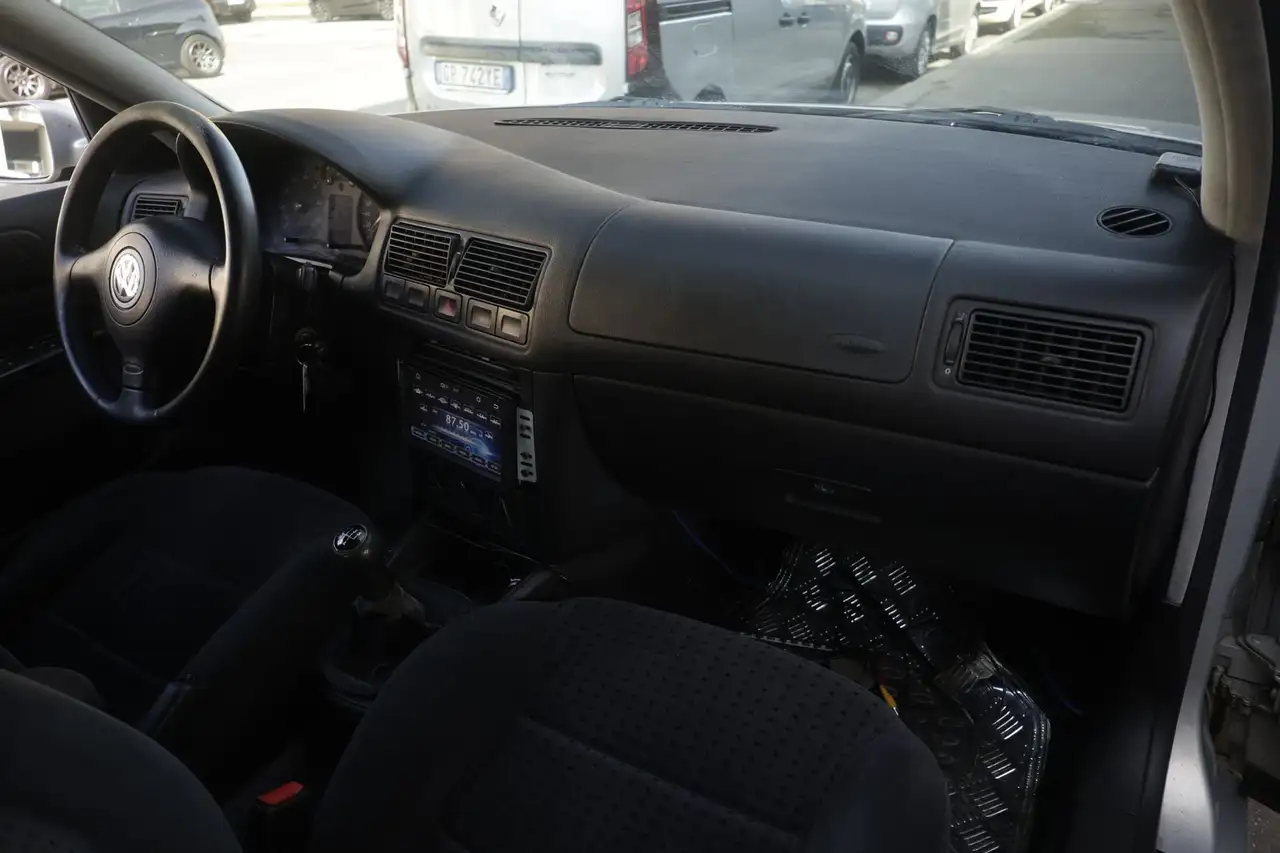Volkswagen Golf 1.6 cat 5 porte Highline, foto 8