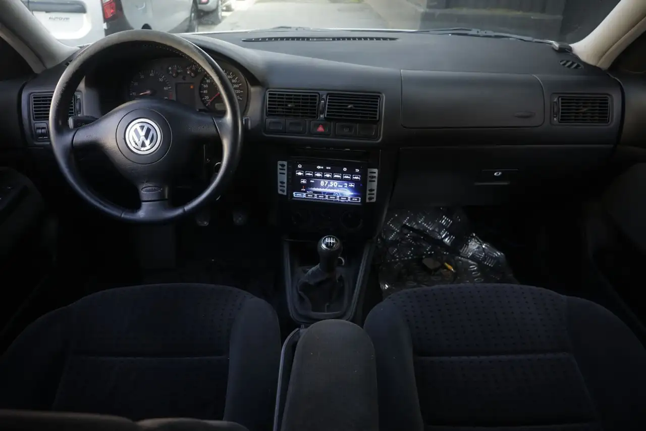 Volkswagen Golf 1.6 cat 5 porte Highline, foto 2