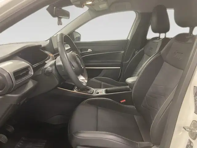 Jeep Avenger view 7