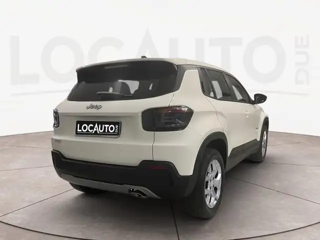 Jeep Avenger view 4