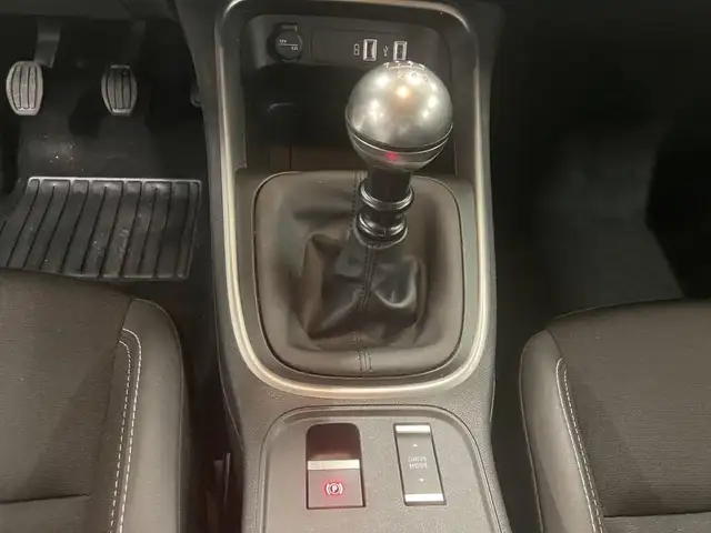 Jeep Avenger view 12